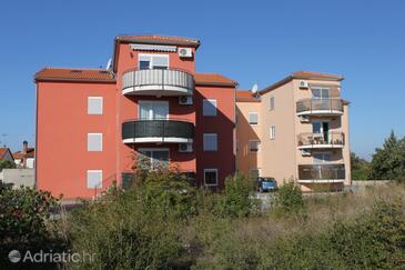 Property Peroj, Fažana, Property 7376 - Apartments with pebble beach.