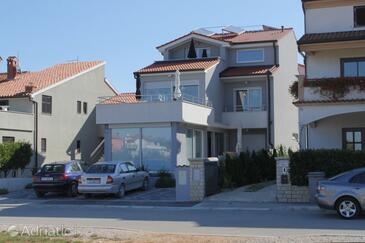 Property Fažana, Fažana, Property 7377 - Apartments with pebble beach.
