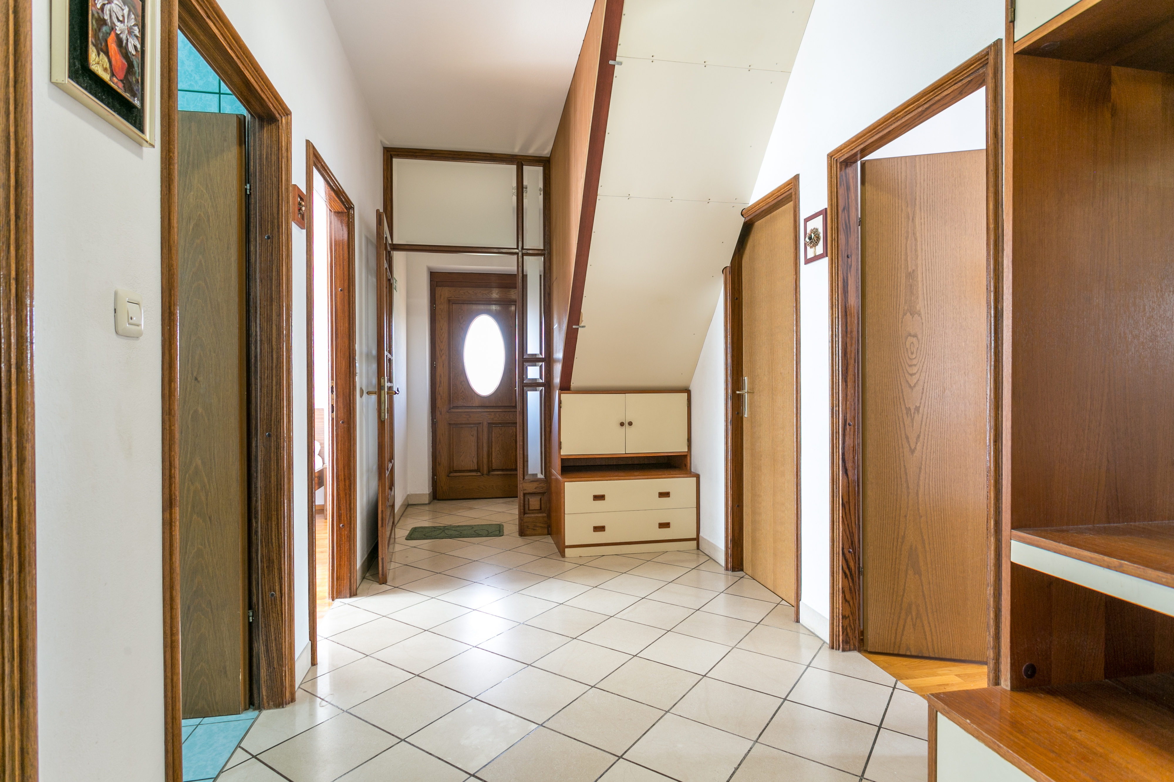 Three bedroom apartment with terrace and sea view Postira, Brač  A-b