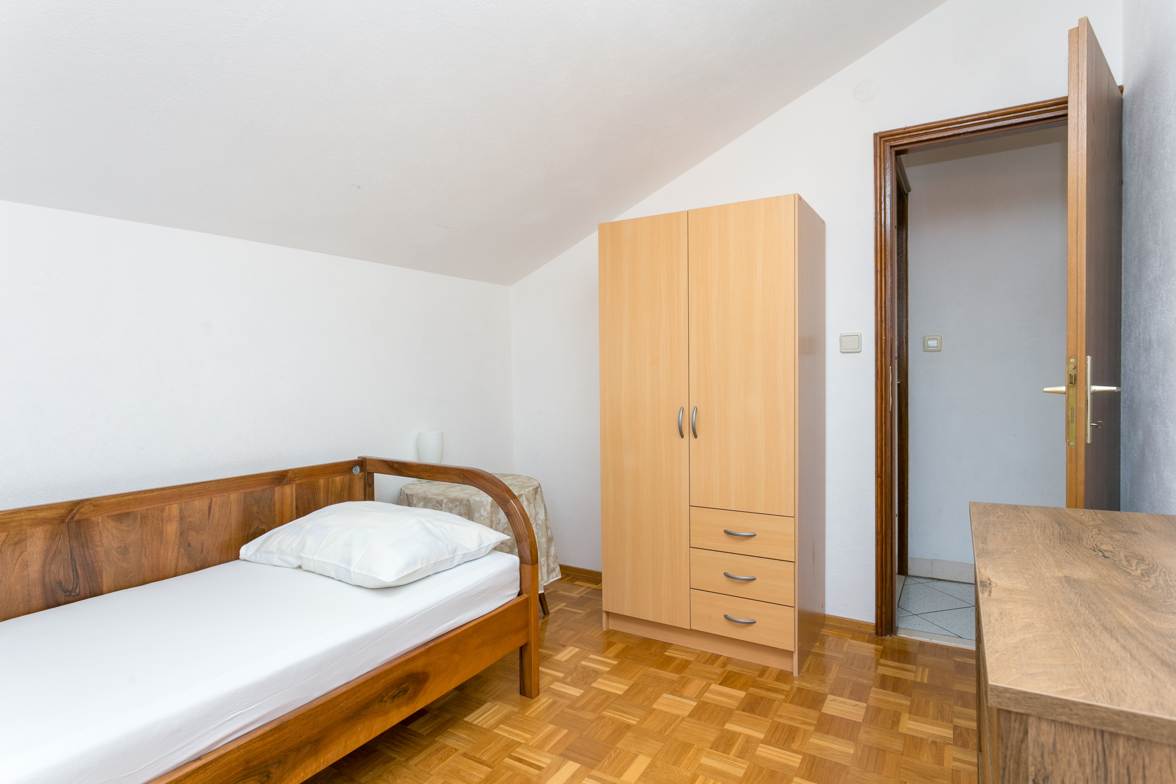 Two bedroom apartment with terrace and sea view Postira, Brač  A-c