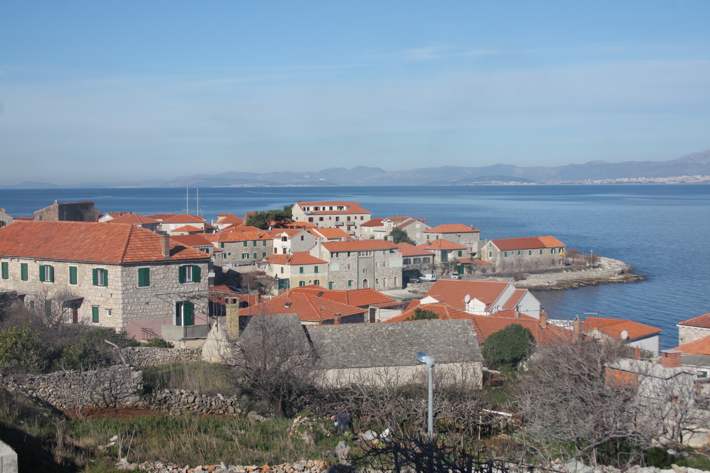One bedroom apartment with balcony and sea view Postira, Brač  A-b