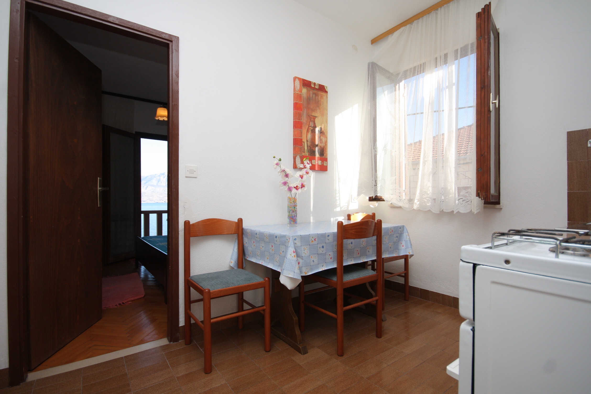 One bedroom apartment with balcony and sea view Postira, Brač  A-b