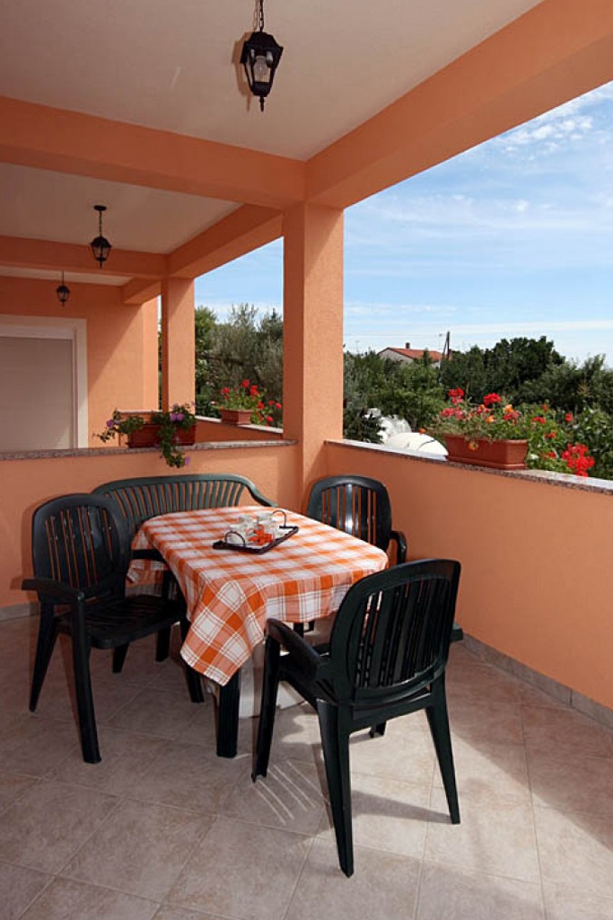 One bedroom apartment with terrace Pula  A-a