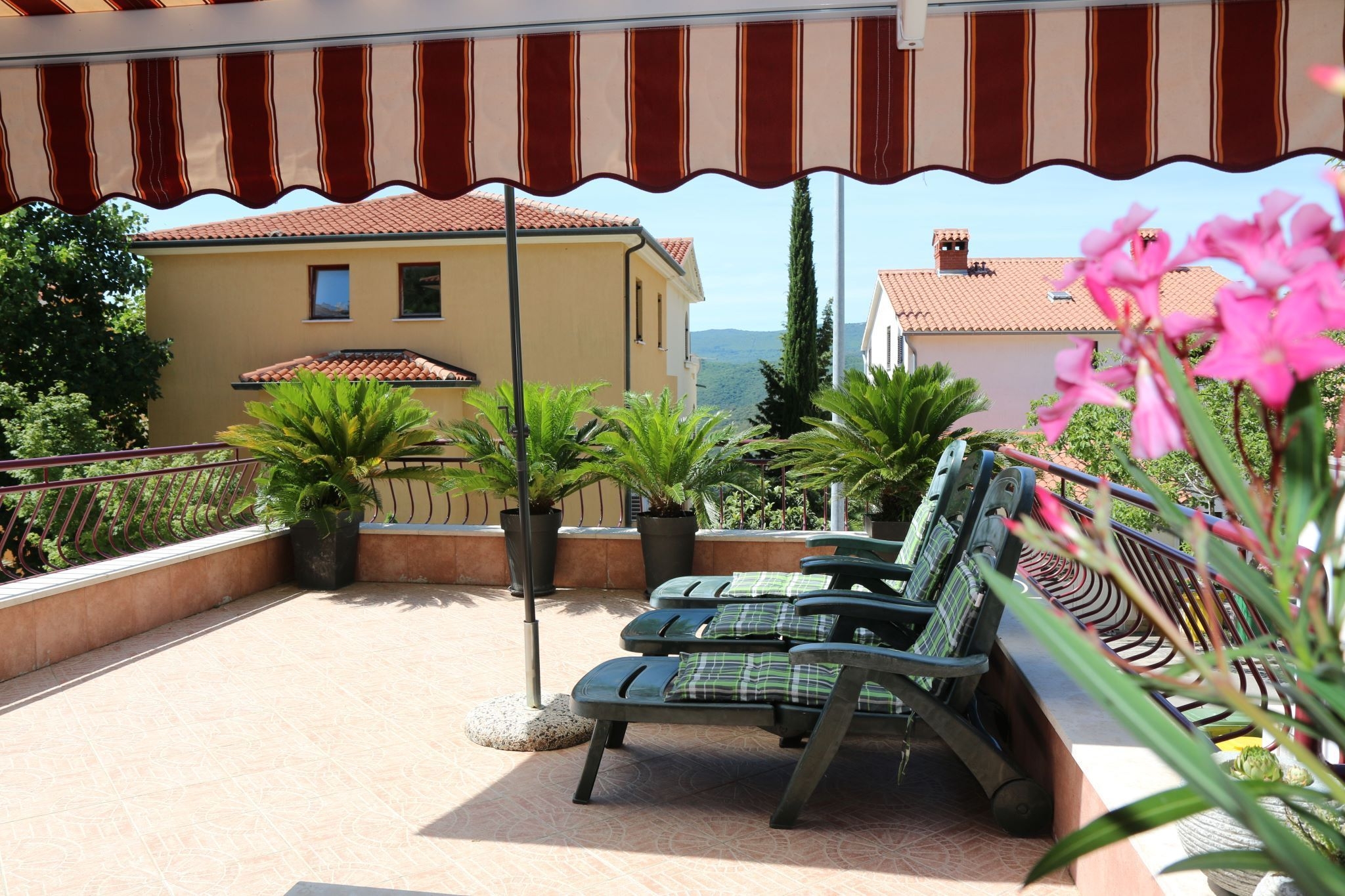 One bedroom apartment with terrace Rabac, Labin  A-b