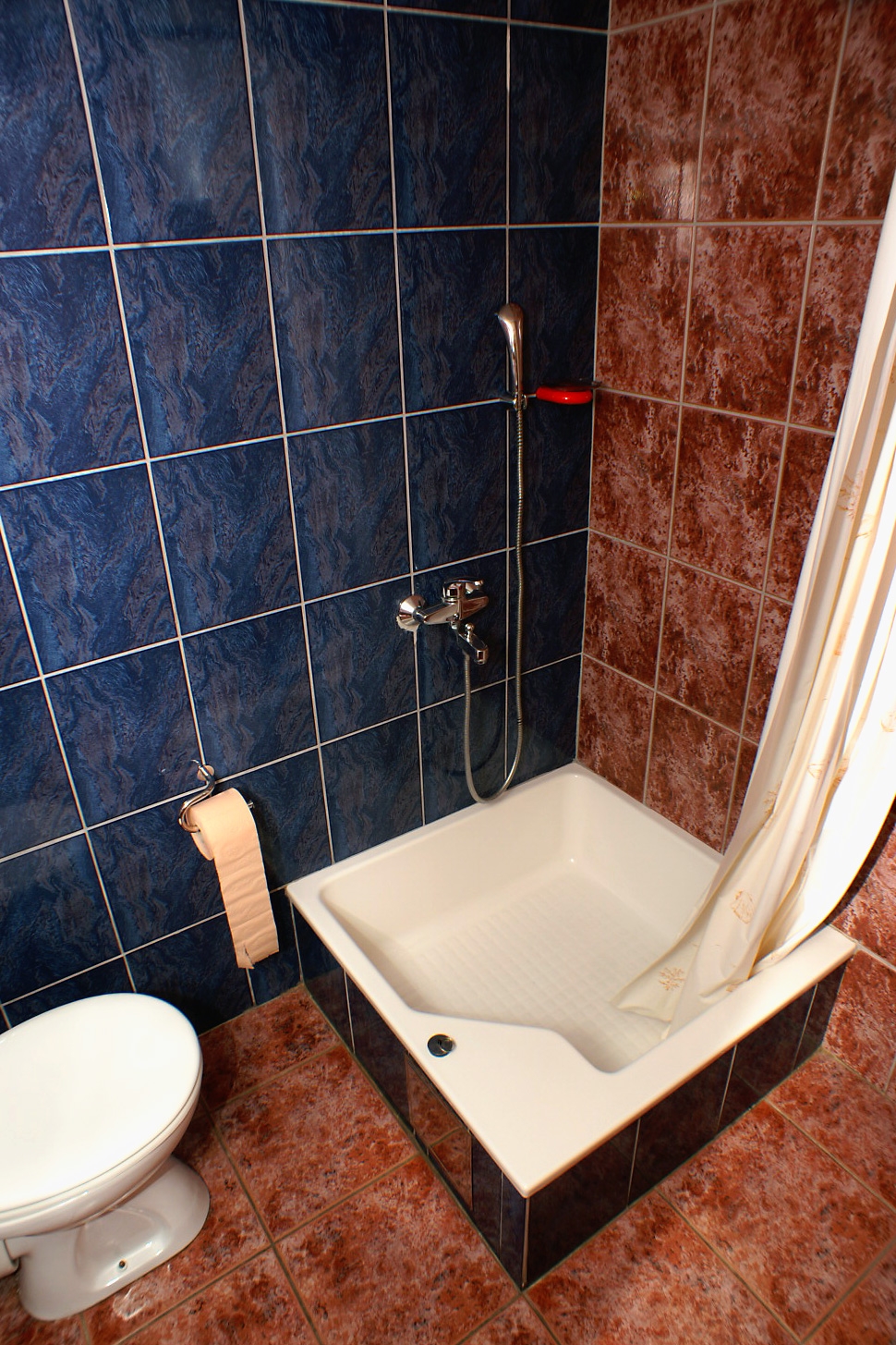 Dvosobni apartman s terasom i pogledom na more Sutivan, Brač  A-a