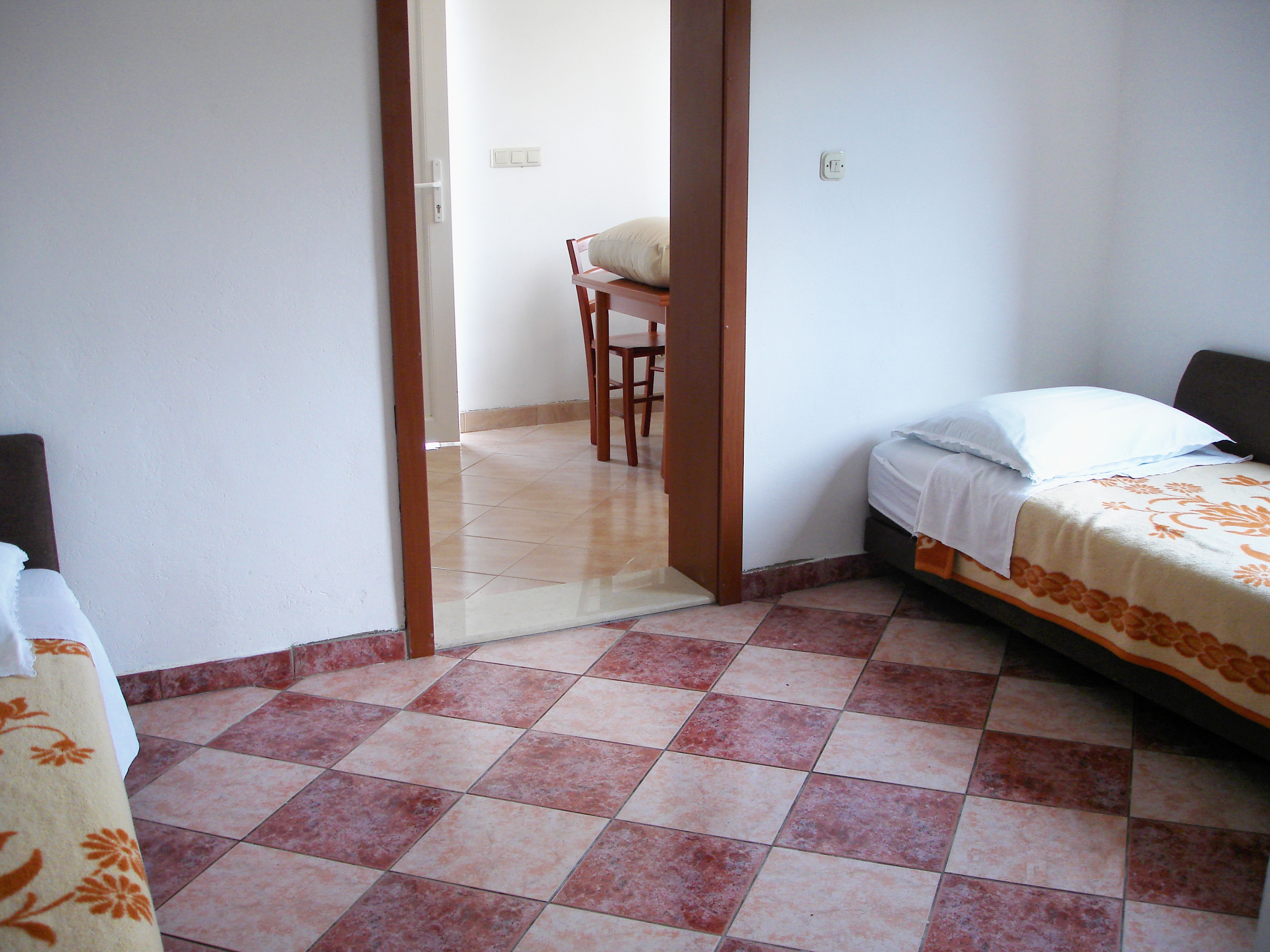 Jednosobni apartman s terasom Sutivan, Brač  A-b