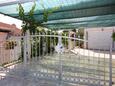Parkoviště Sutivan, Brač, Parkoviště 745 - Ubytování s oblázkovou pláží.