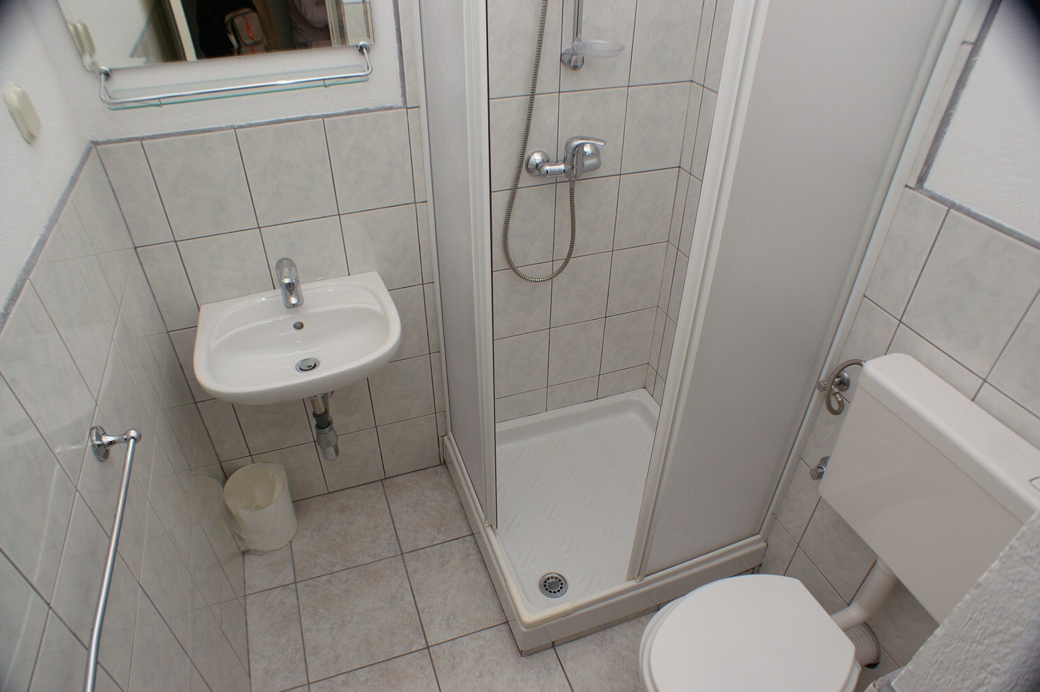 Comfortable and spacious apartment with terrace and sea view Sutivan, Brač  A-a