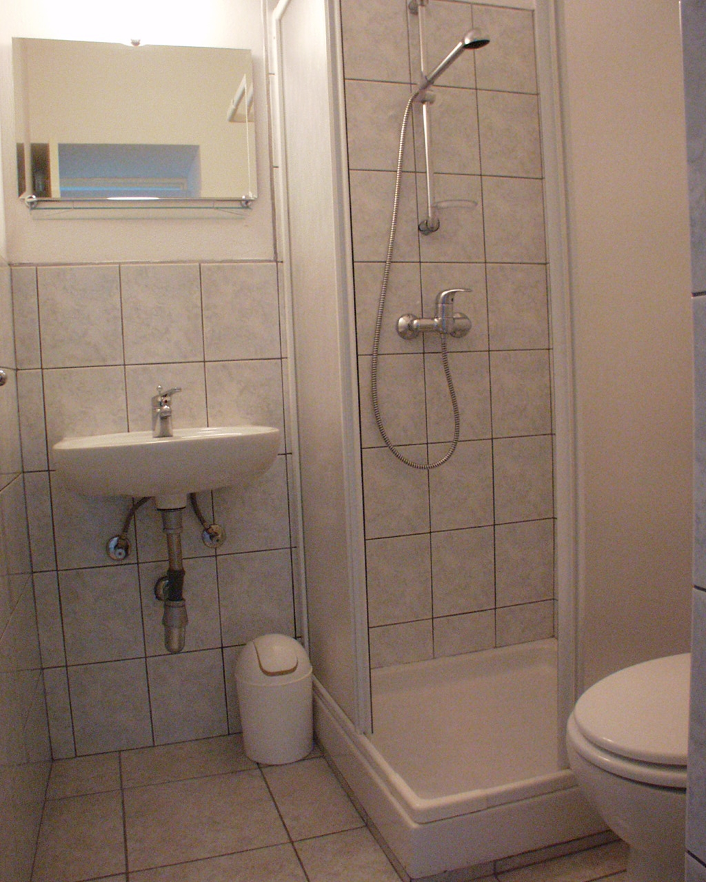 Comfortable and spacious apartment with terrace and sea view Sutivan, Brač  A-a