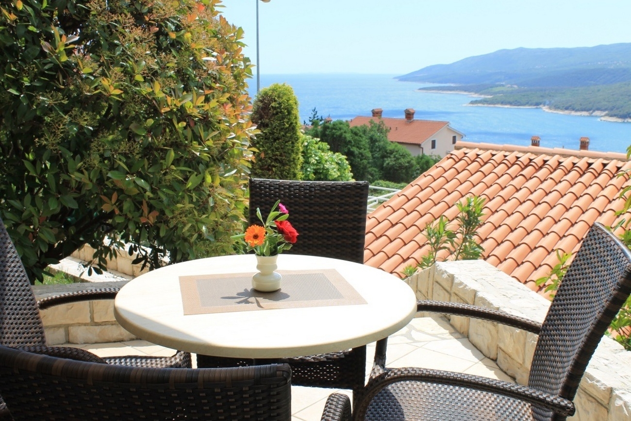 One bedroom apartment with terrace and sea view Rabac, Labin  A-c