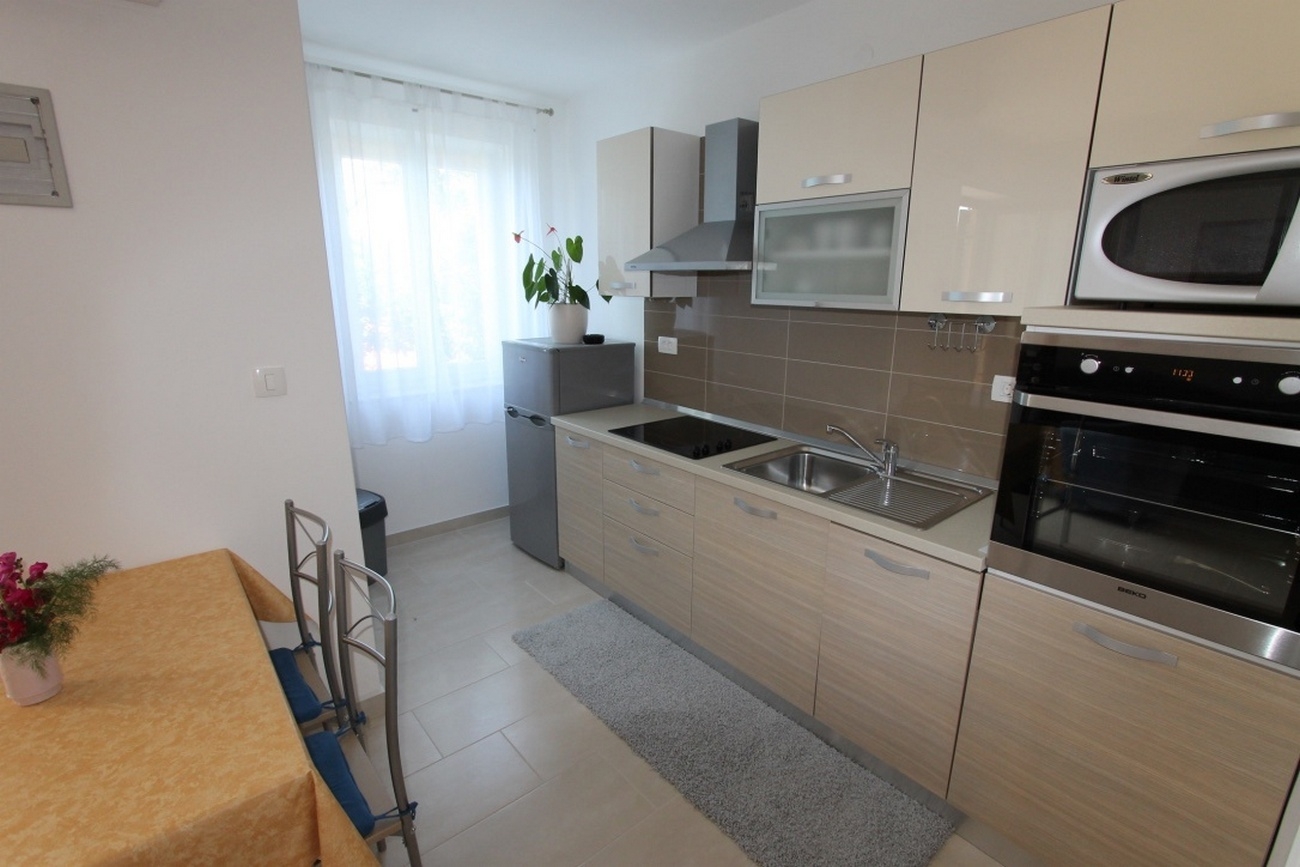 One bedroom apartment with terrace and sea view Rabac, Labin  A-d