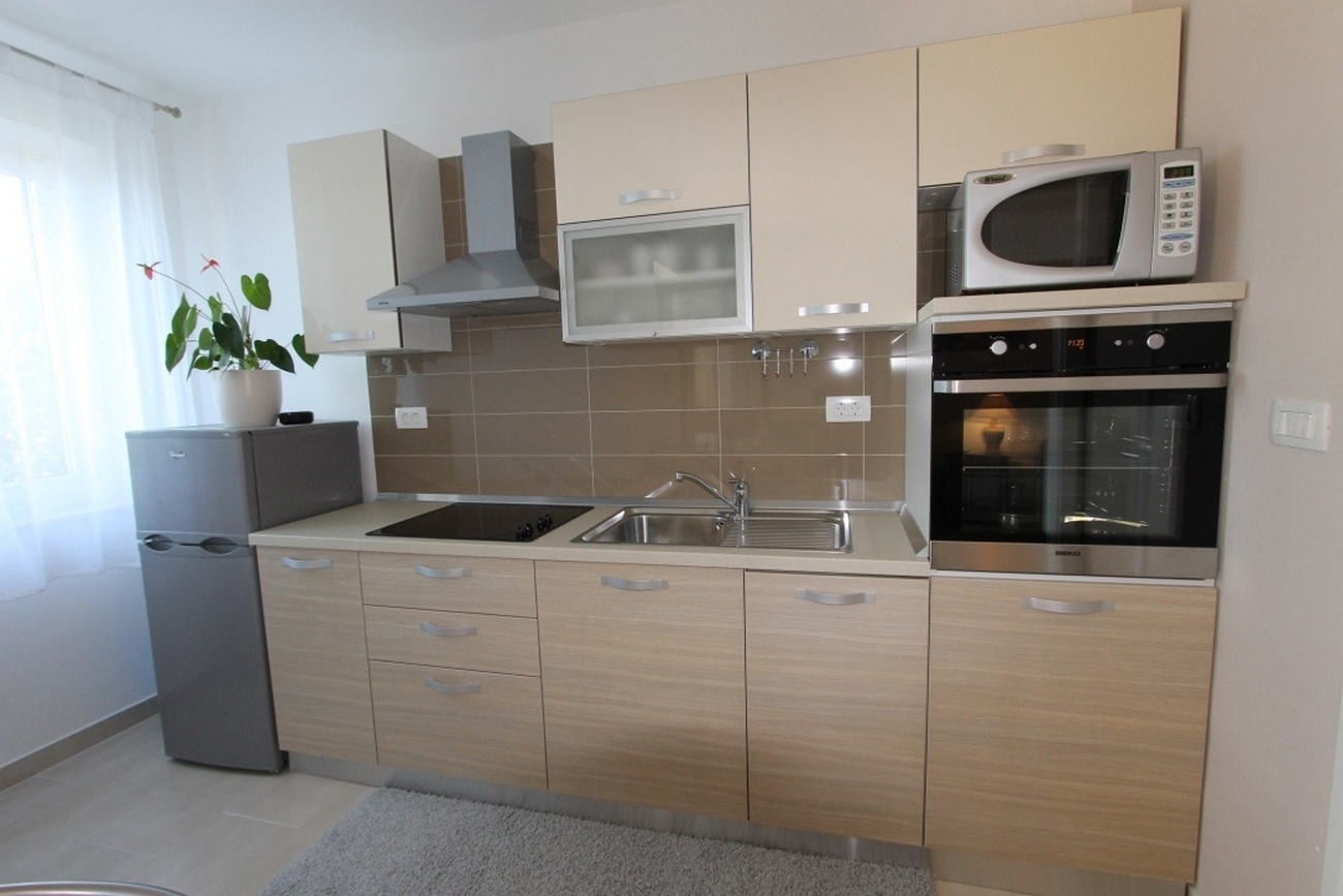 One bedroom apartment with terrace and sea view Rabac, Labin  A-d