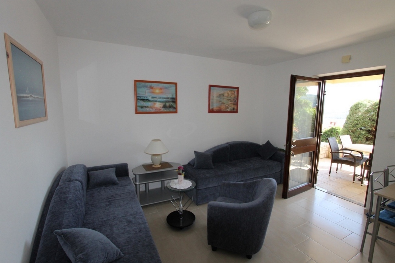 One bedroom apartment with terrace and sea view Rabac, Labin  A-d