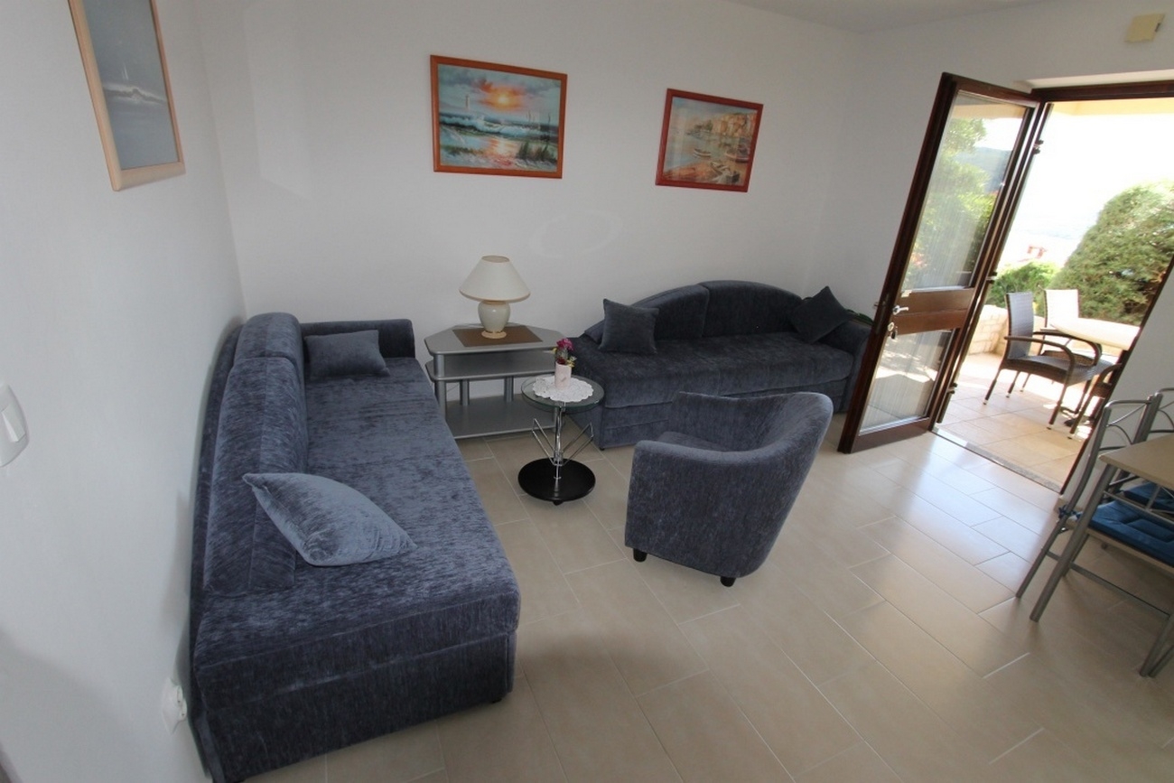 One bedroom apartment with terrace and sea view Rabac, Labin  A-d