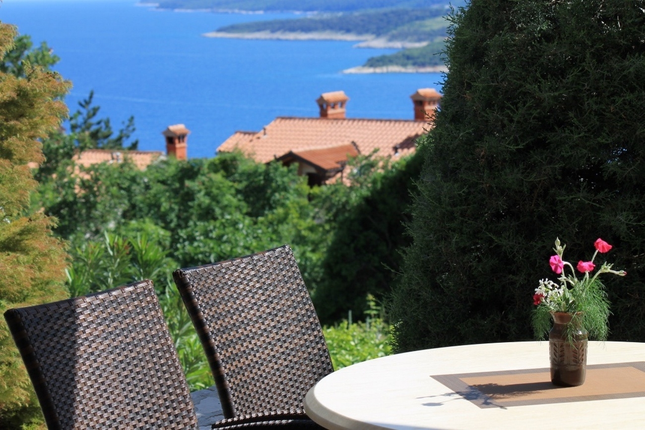 One bedroom apartment with terrace and sea view Rabac, Labin  A-d