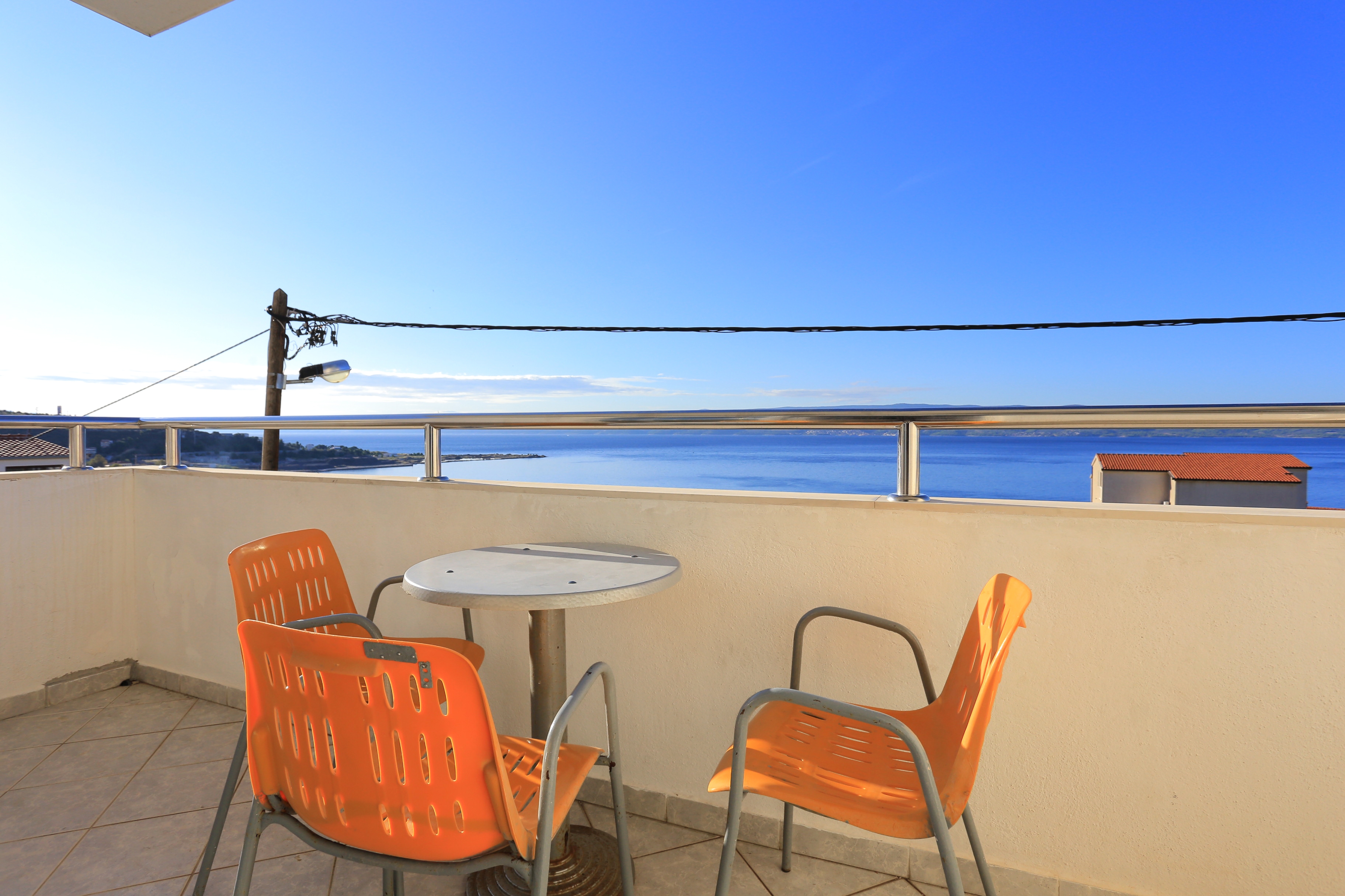 Three bedroom apartment with terrace and sea view Mali Rat, Omiš (A-7482-b) Three bedroom apartment with terrace and sea view Mali Rat, Omiš (A-7482-b)