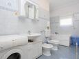 Koupelna 1 Mali Rat, Koupelna 1 v ubytování typu apartment, WiFi.
