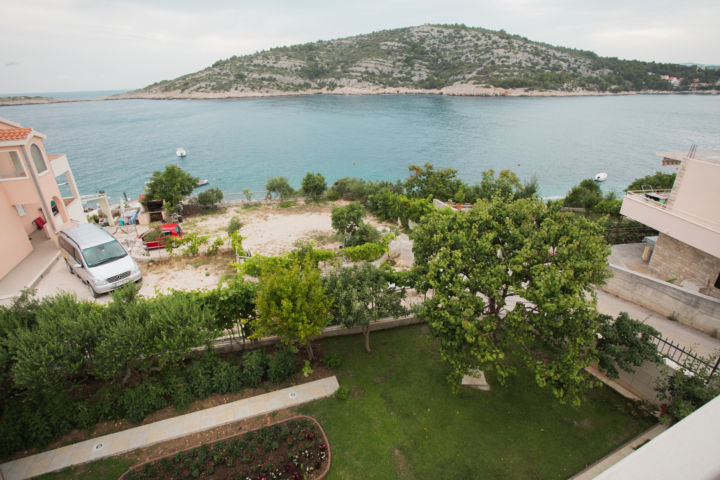 One bedroom apartment near beach Ražanj, Rogoznica  A-a