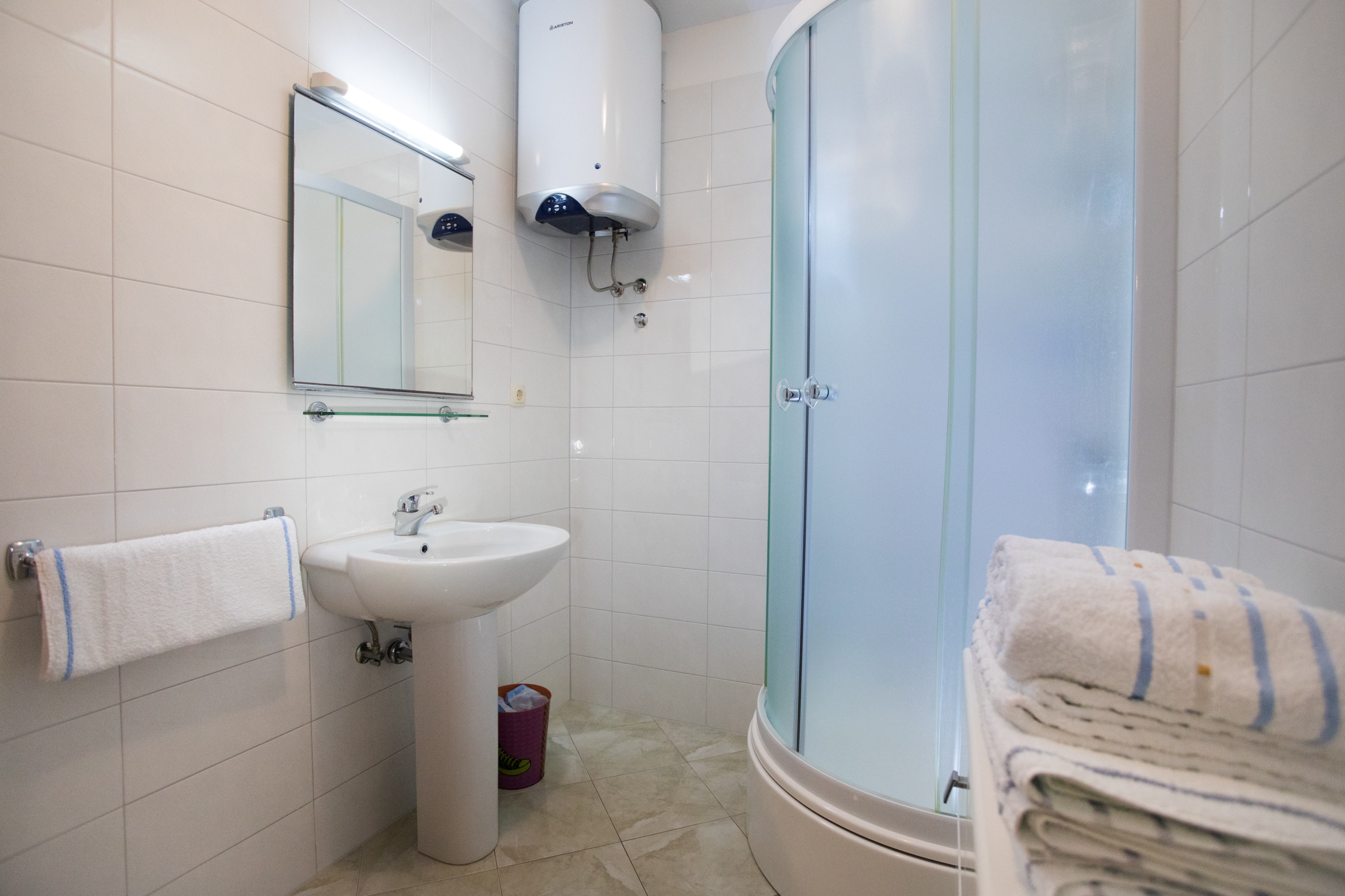 One bedroom apartment near beach Ražanj, Rogoznica  A-b