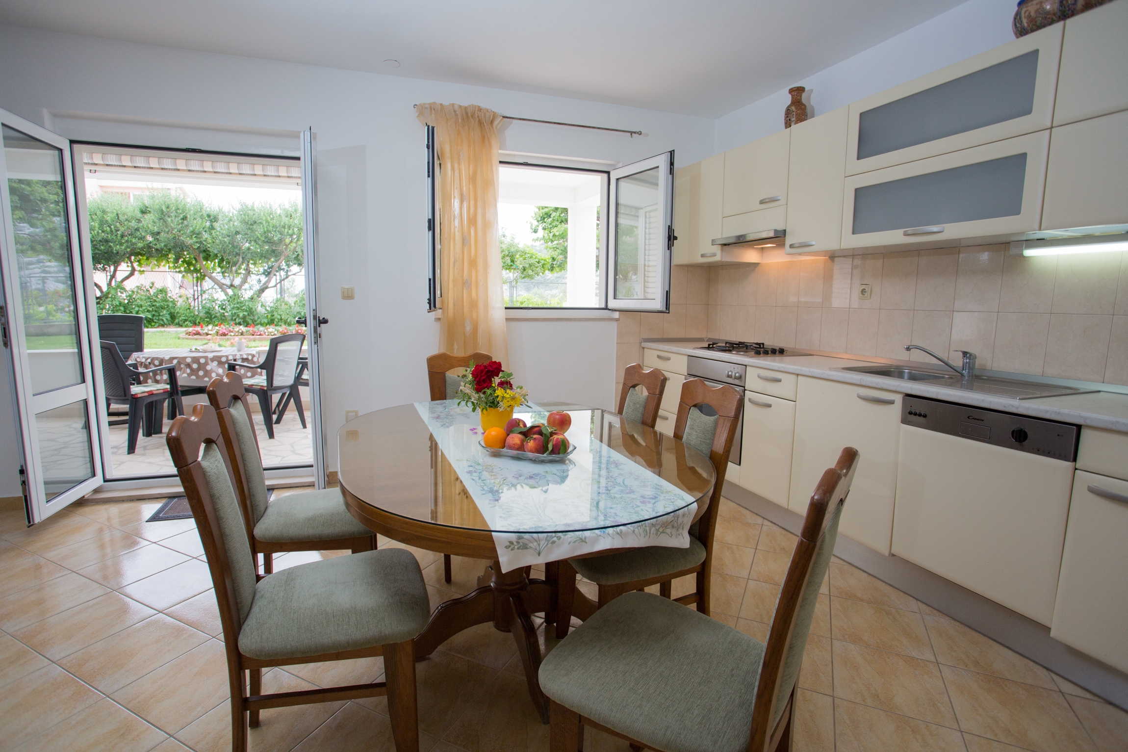 One bedroom apartment near beach Ražanj, Rogoznica  A-c