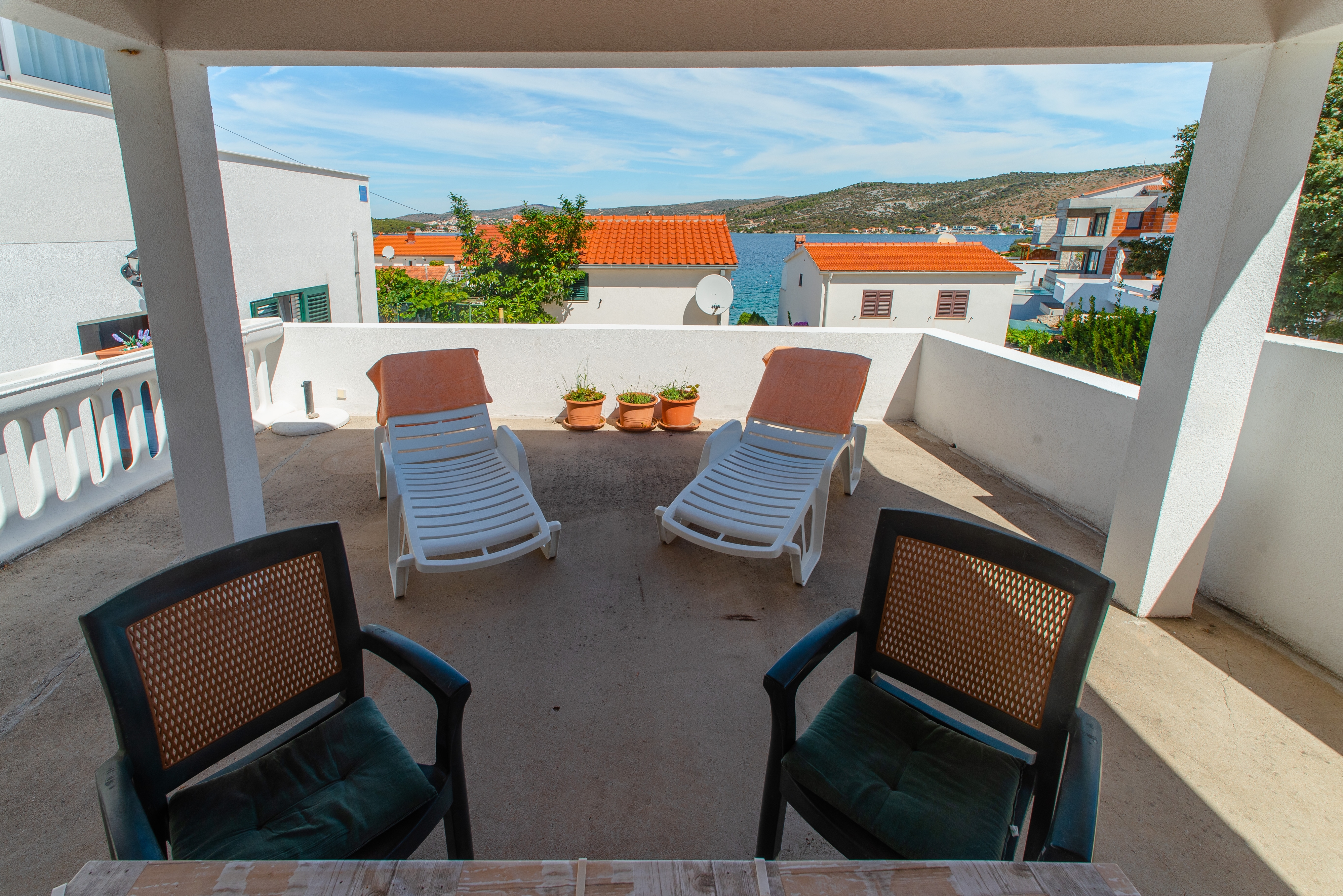 One bedroom apartment near beach Ražanj, Rogoznica (A-7485-b)