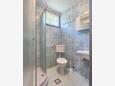 Bathroom Banjole, Bathroom in the apartment, (pet friendly) and WiFi.