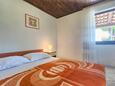 Bedroom Banjole, Bedroom in the apartment, (pet friendly) and WiFi.