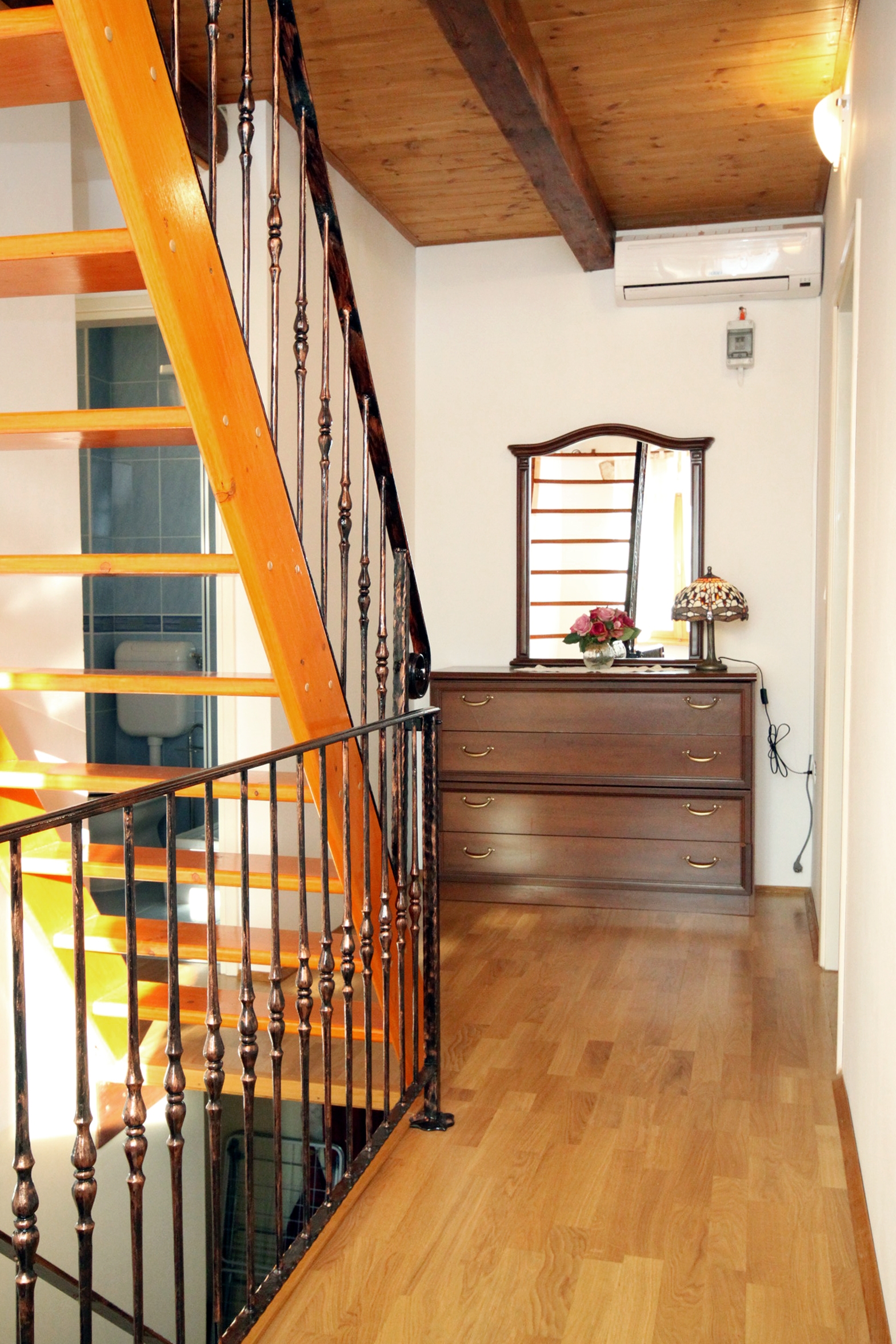 Four bedroom house with terrace Hreljići, Marčana  K