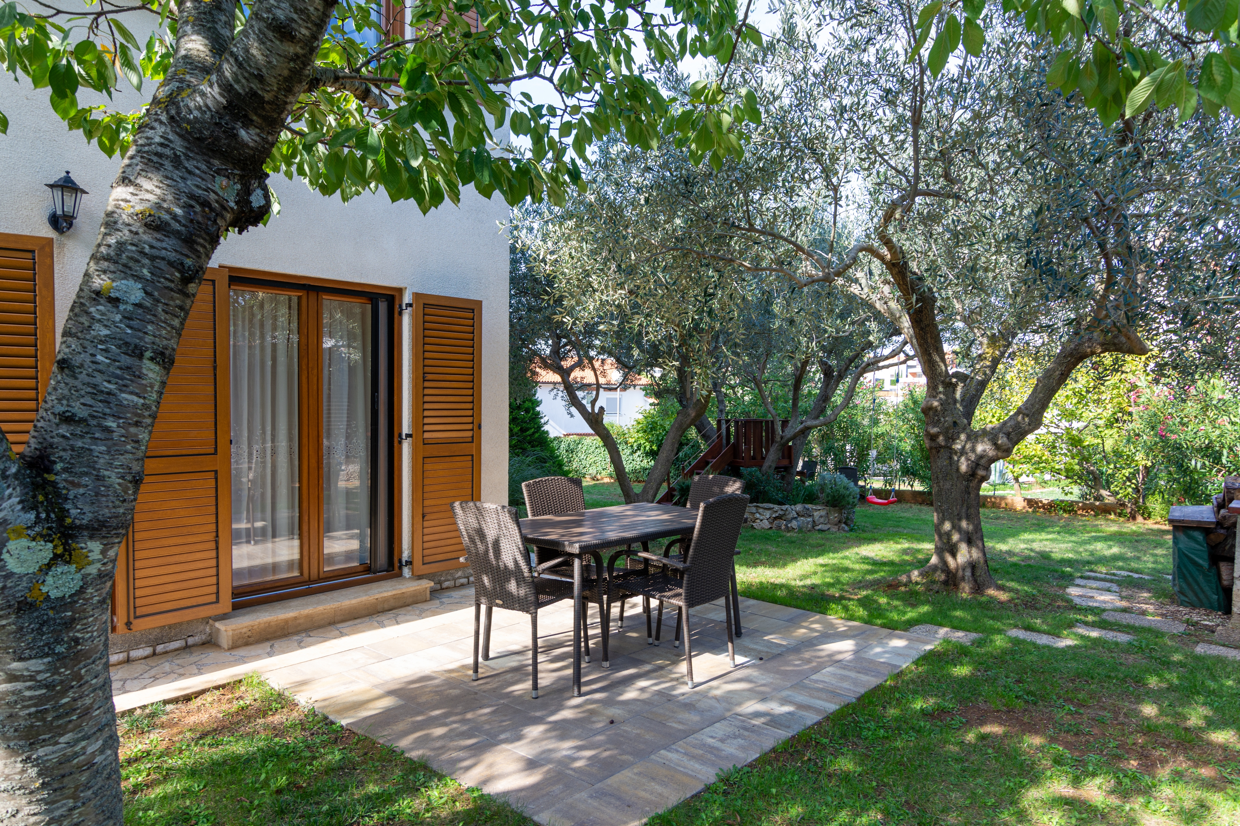 Two bedroom apartment with terrace Medulin (A-7494-a)