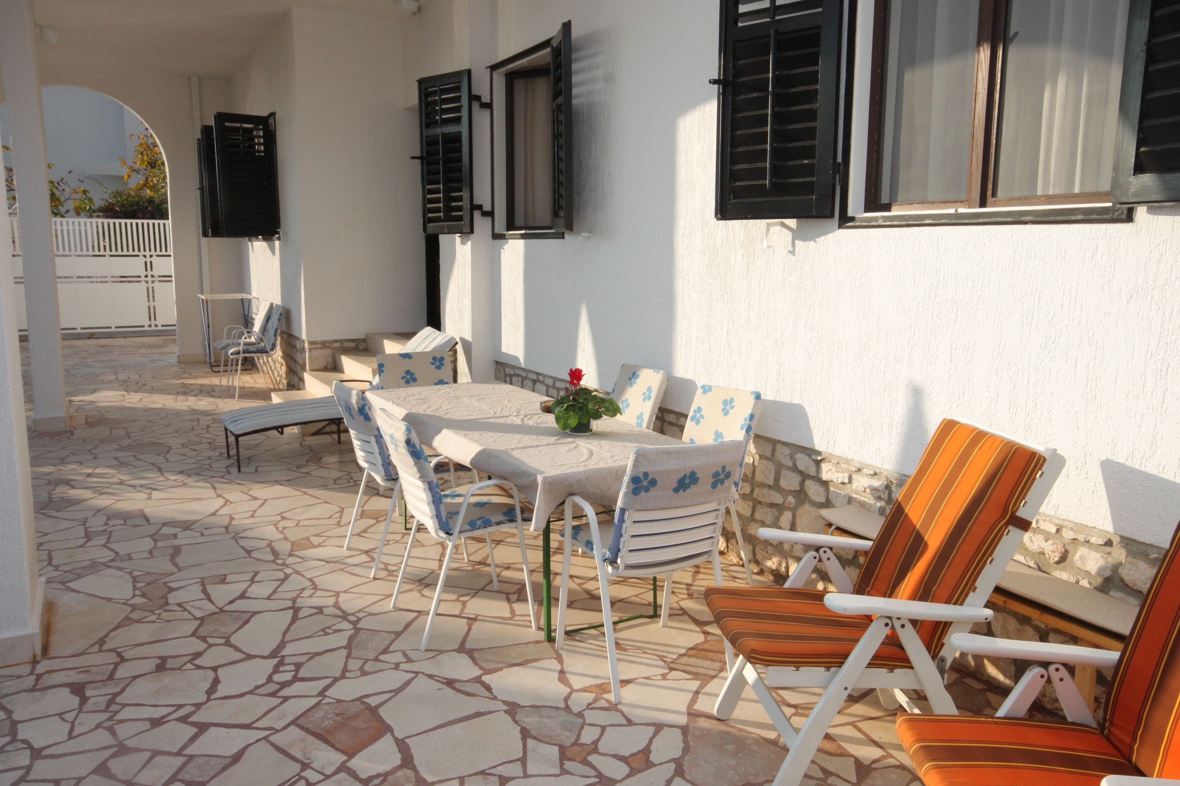 Three bedroom apartment near beach Rogoznica (A-7499-a) Three bedroom apartment near beach Rogoznica (A-7499-a)