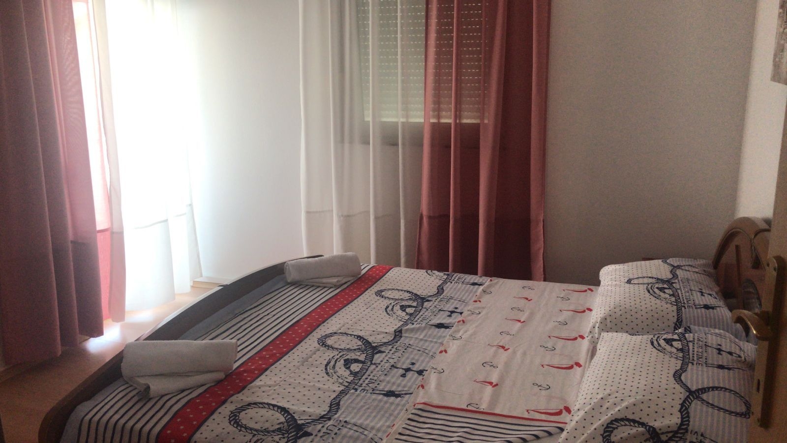 Two bedroom apartment near beach Povljana, Pag (A-7505-a)