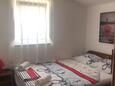 Ložnice 2 Povljana, Ložnice 2 v ubytování typu apartment, domácí mazlíčci povoleni a WiFi.