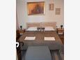 Ložnice 1 Seget Vranjica, Ložnice 1 v ubytování typu apartment, s klimatizací a WiFi.