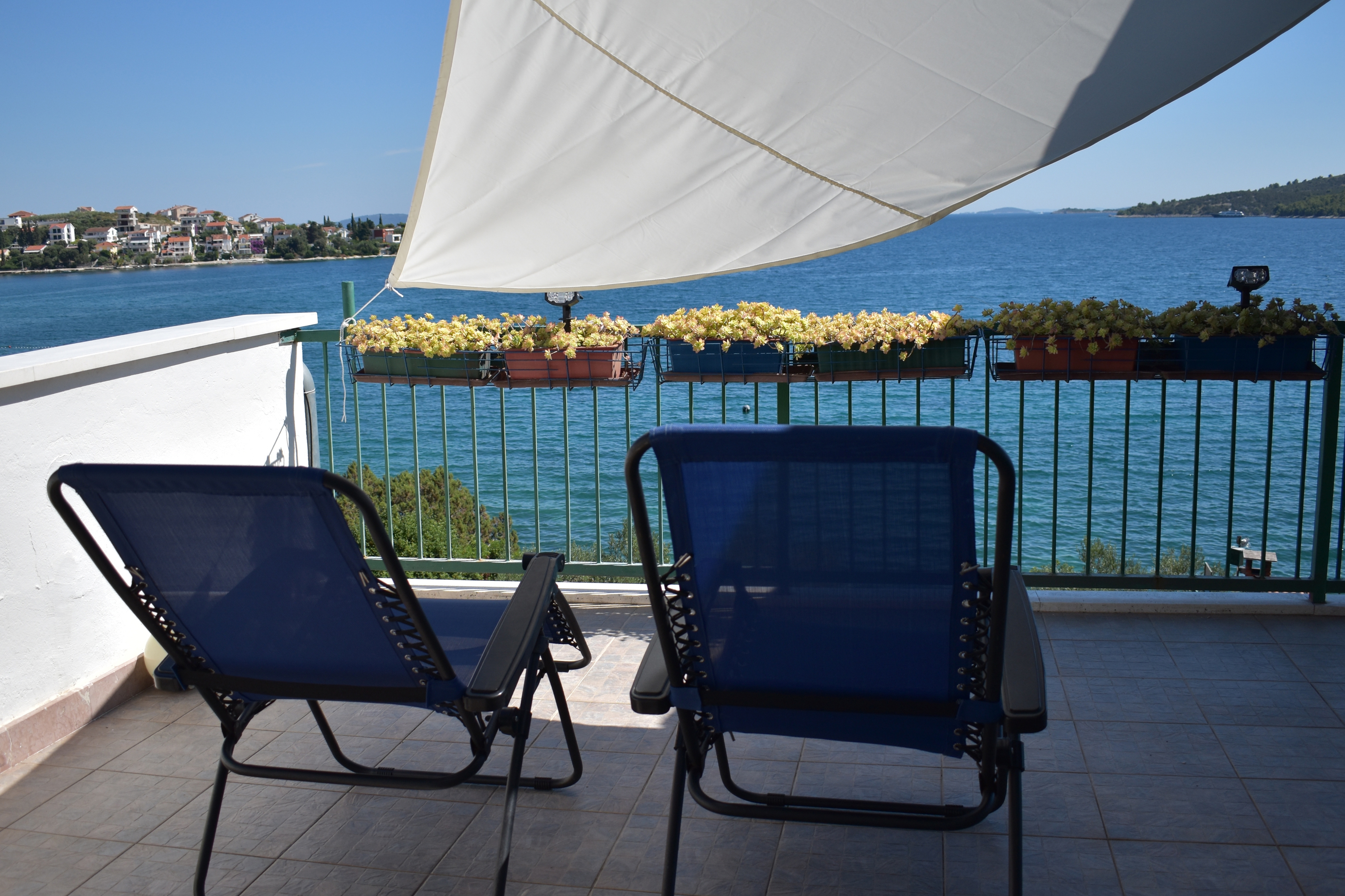 Two bedroom apartment near beach Seget Vranjica, Trogir  A-a