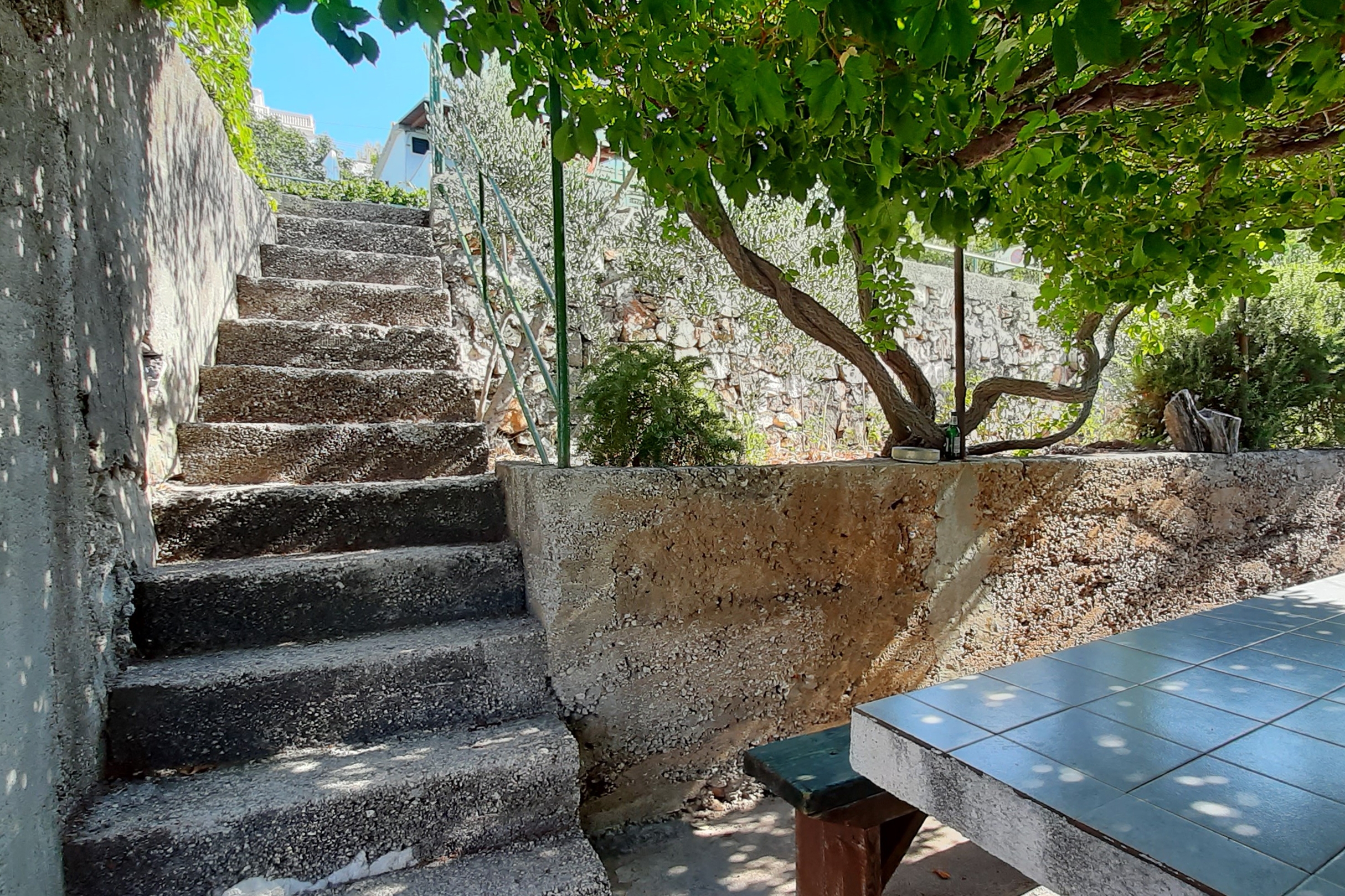 Two bedroom apartment near beach Seget Vranjica, Trogir  A-a