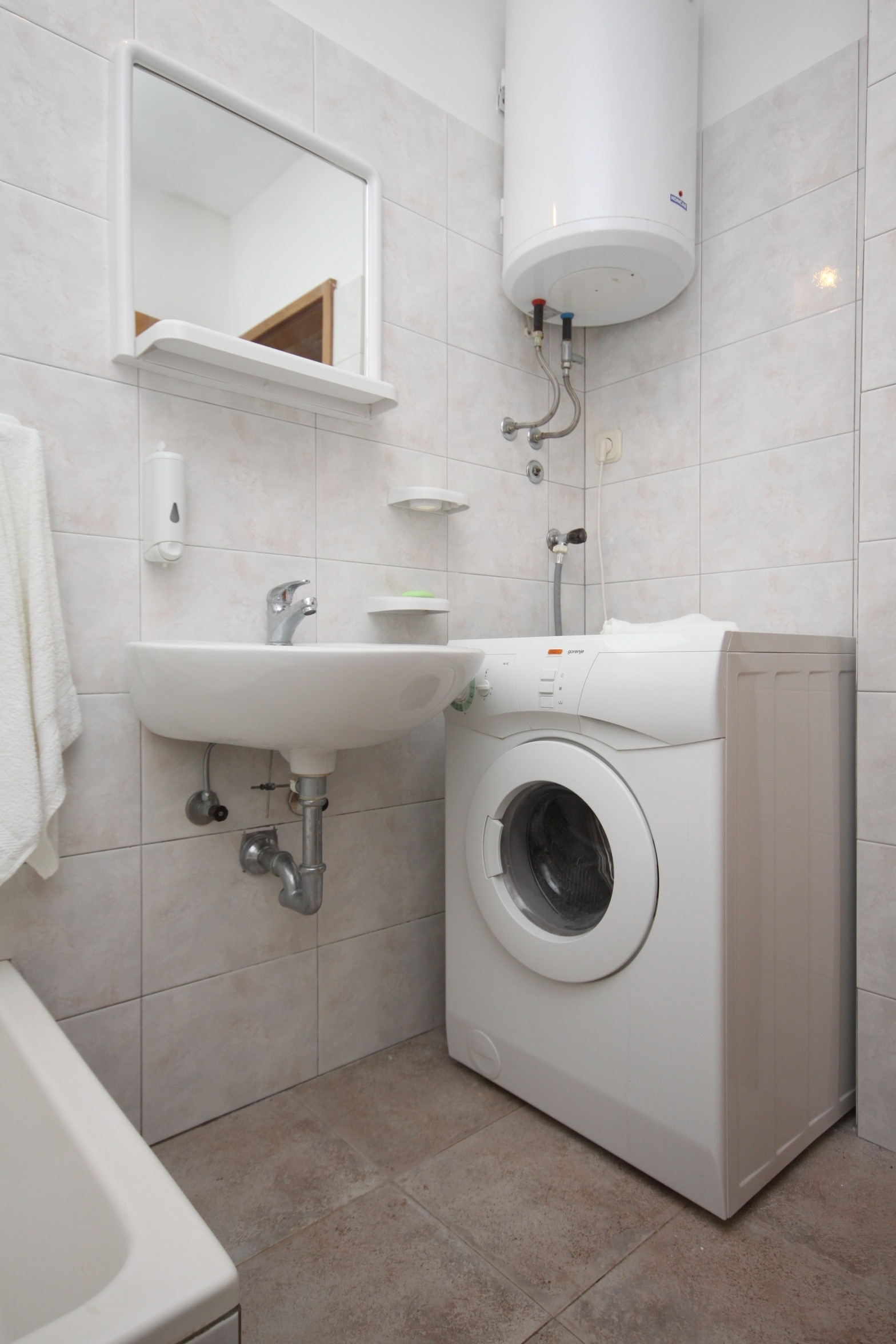 Four bedroom house with terrace and sea view Vinišće, Trogir  K