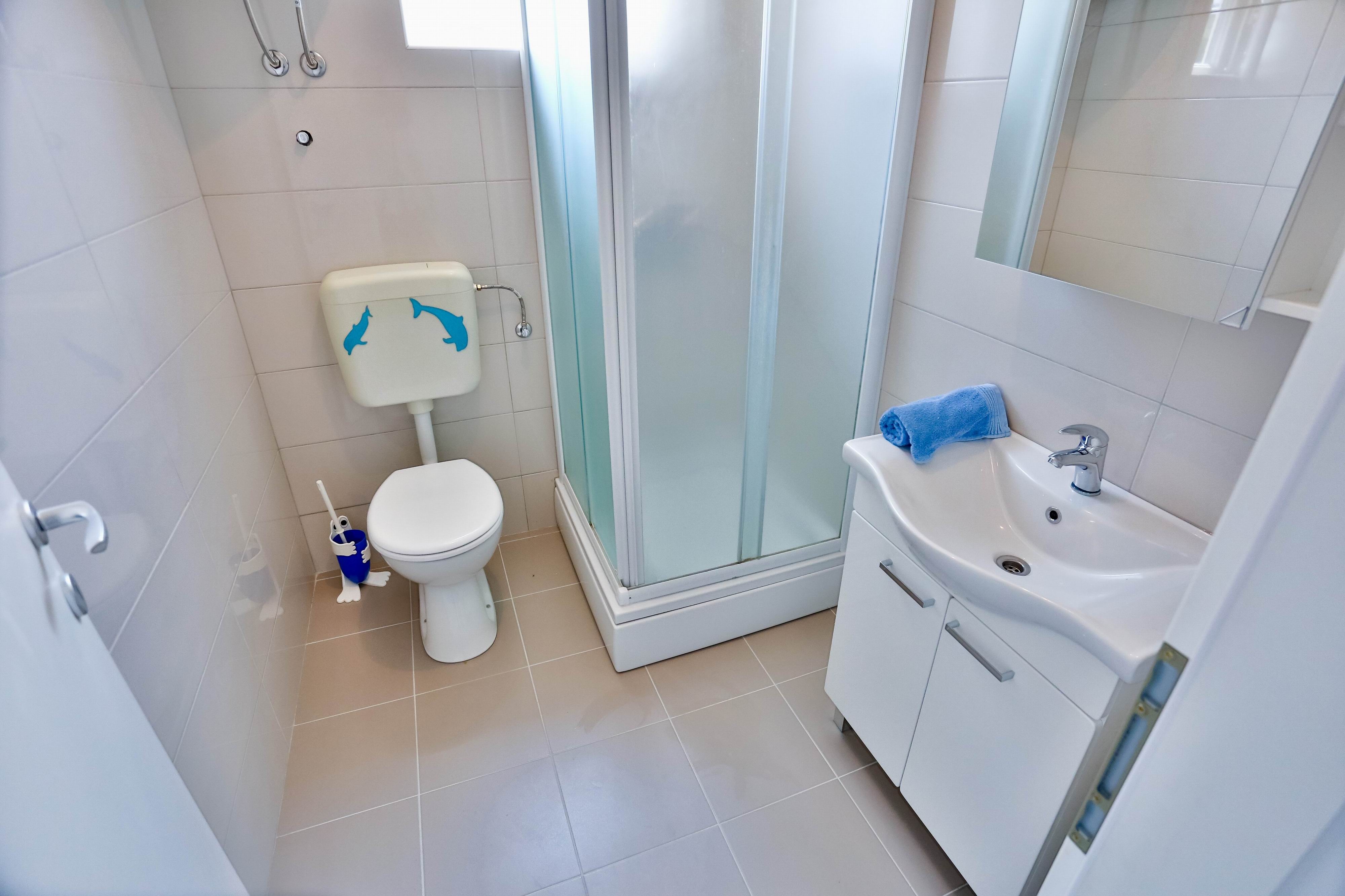 One bedroom apartment with balcony Sutivan, Brač  A-a