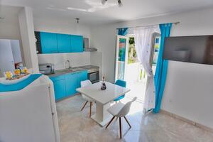 Apartmány s parkoviskom Sutivan, Brač - 752