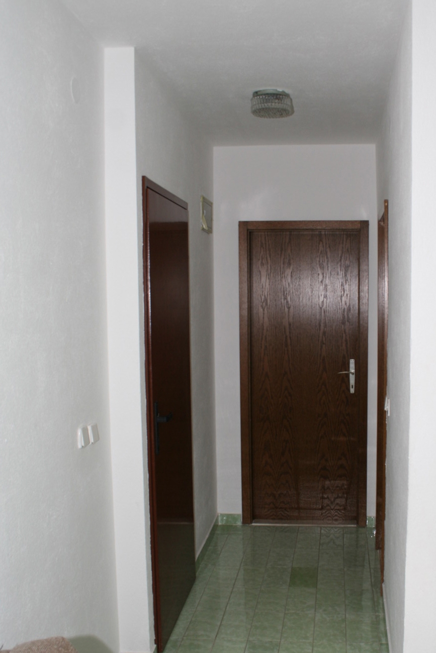 One bedroom apartment with balcony Sutivan, Brač  A-c