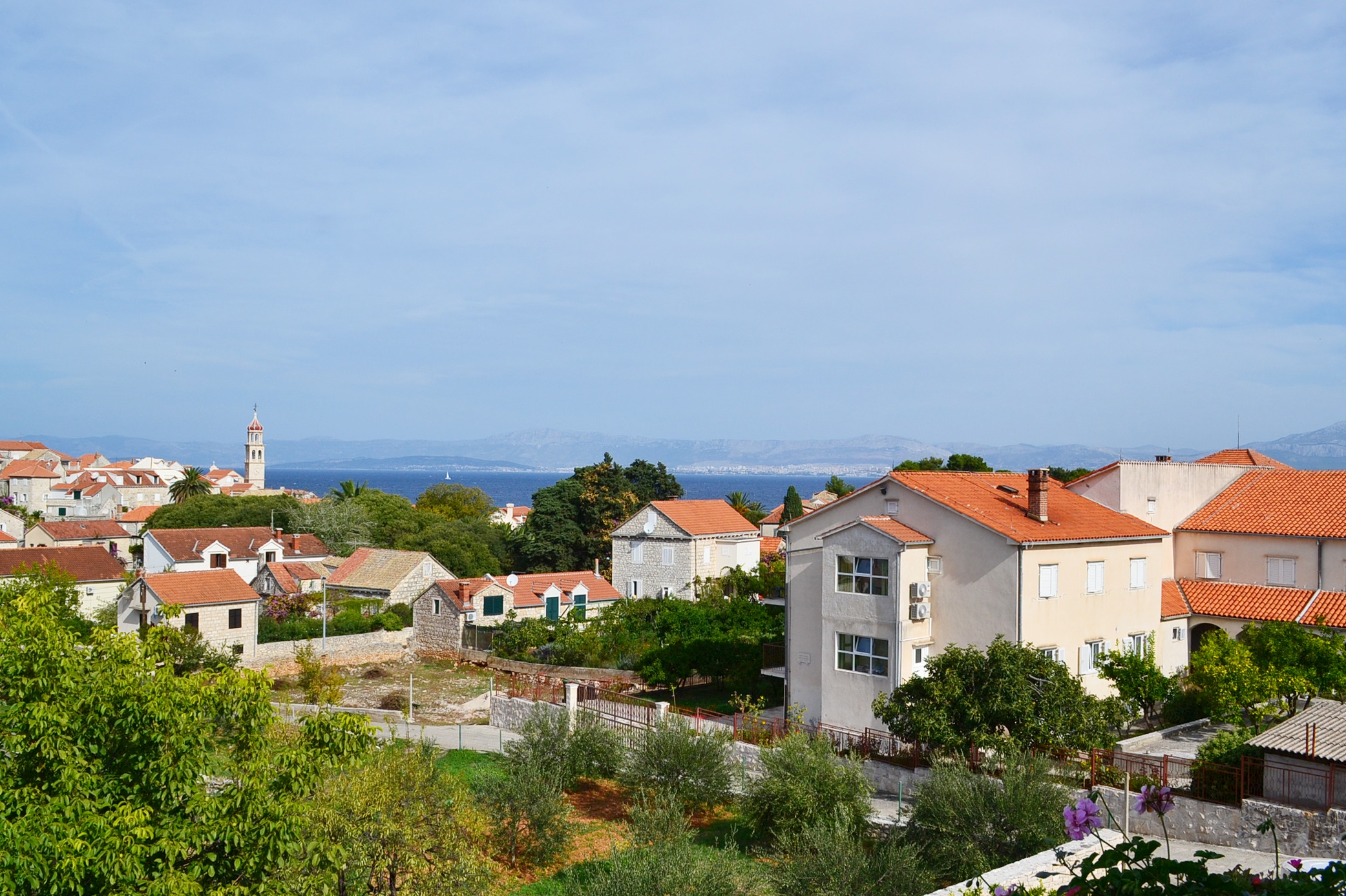 One bedroom apartment with balcony and sea view Sutivan, Brač  A-d
