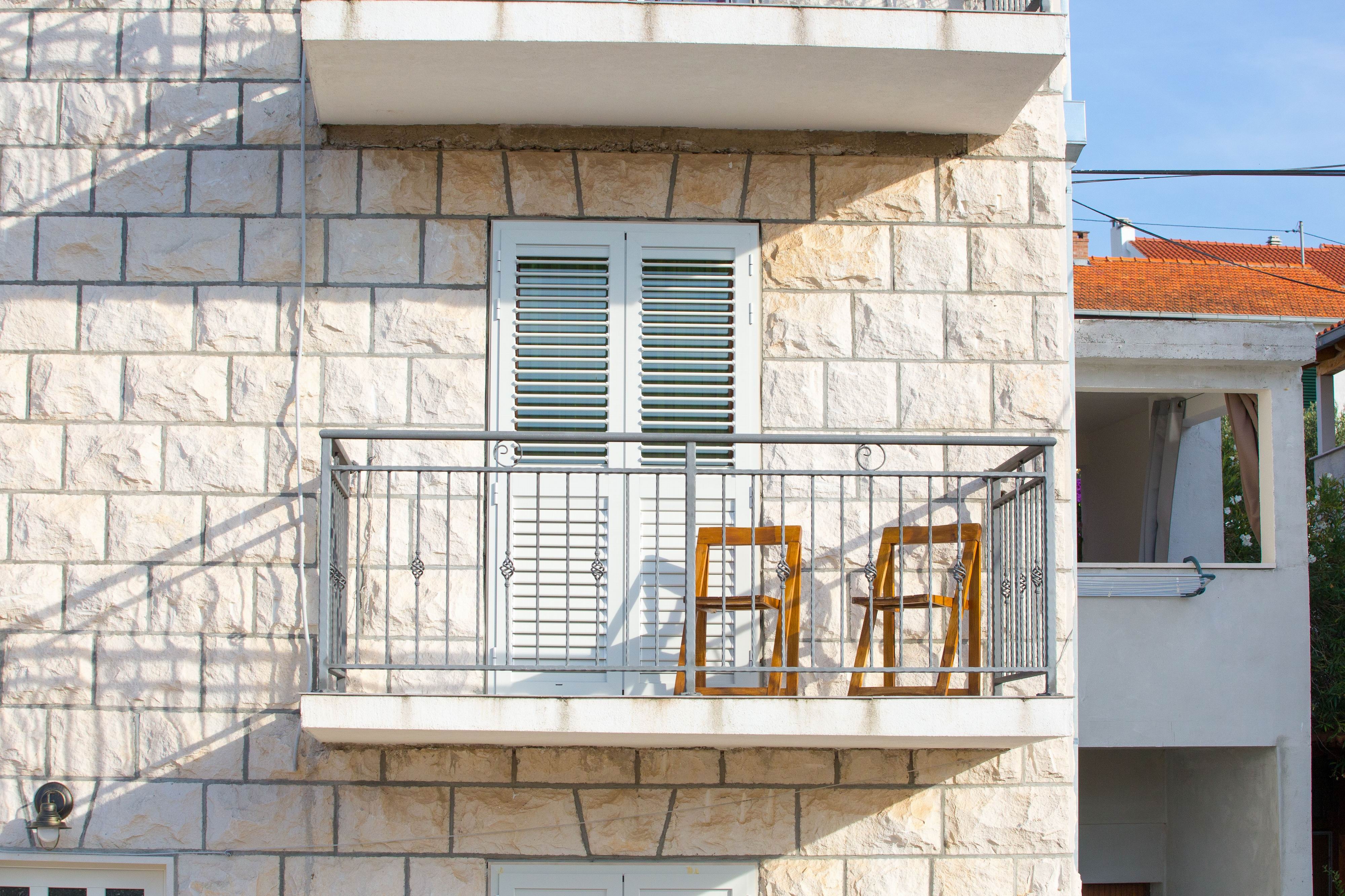 Two bedroom apartment with terrace and sea view Sutivan, Brač  A-f