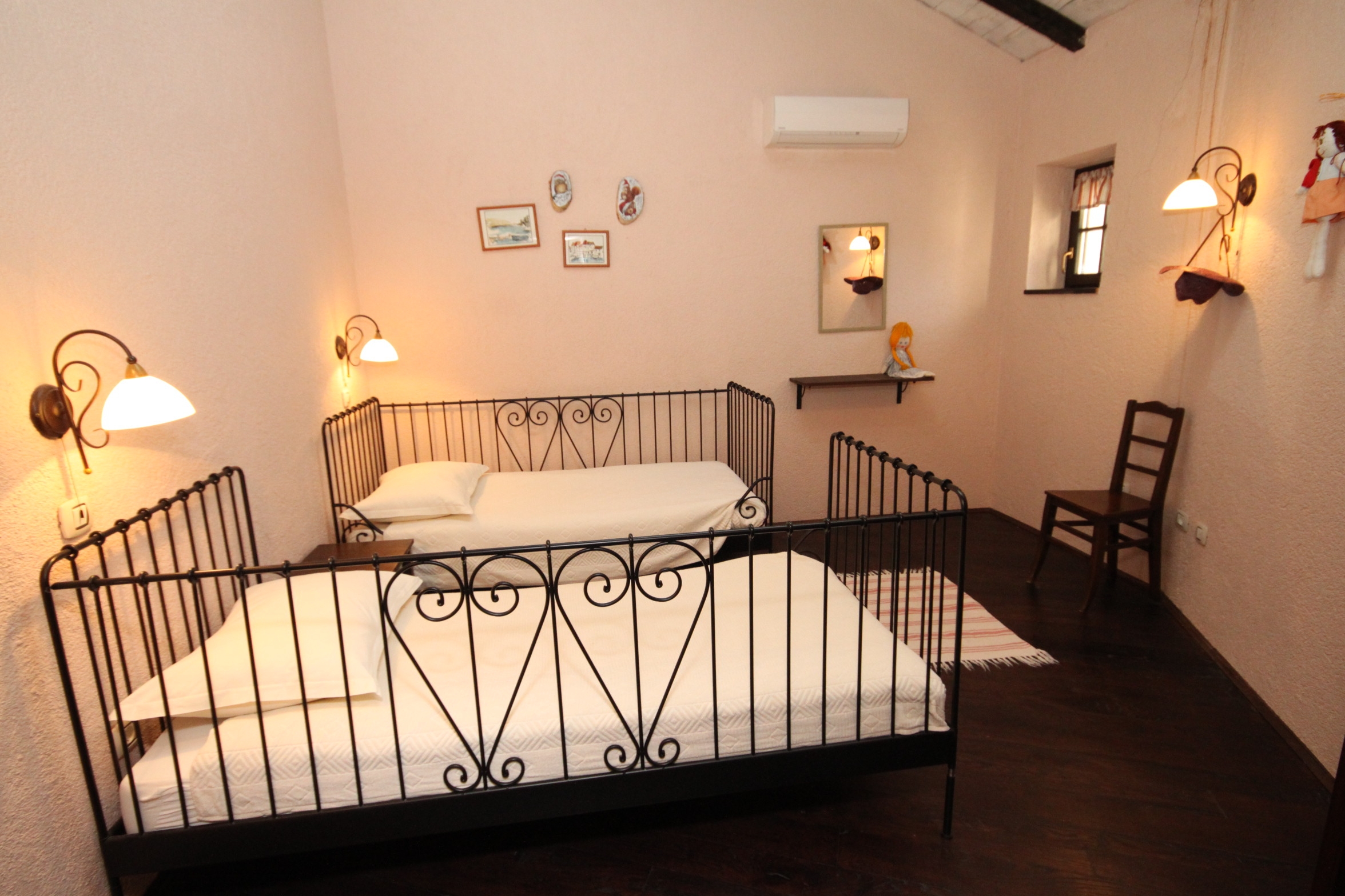 Four bedroom house with terrace Škrapi, Central Istria - Središnja Istra  K
