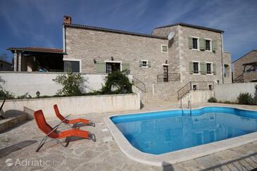 Škrapi, Središnja Istra, Property 7525 - Vacation Rentals with pebble beach.