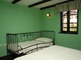 Škrapi, Bedroom 2 in the house, air condition available, (pet friendly) and WiFi.
