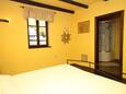 Škrapi, Bedroom 1 in the house, air condition available, (pet friendly) and WiFi.