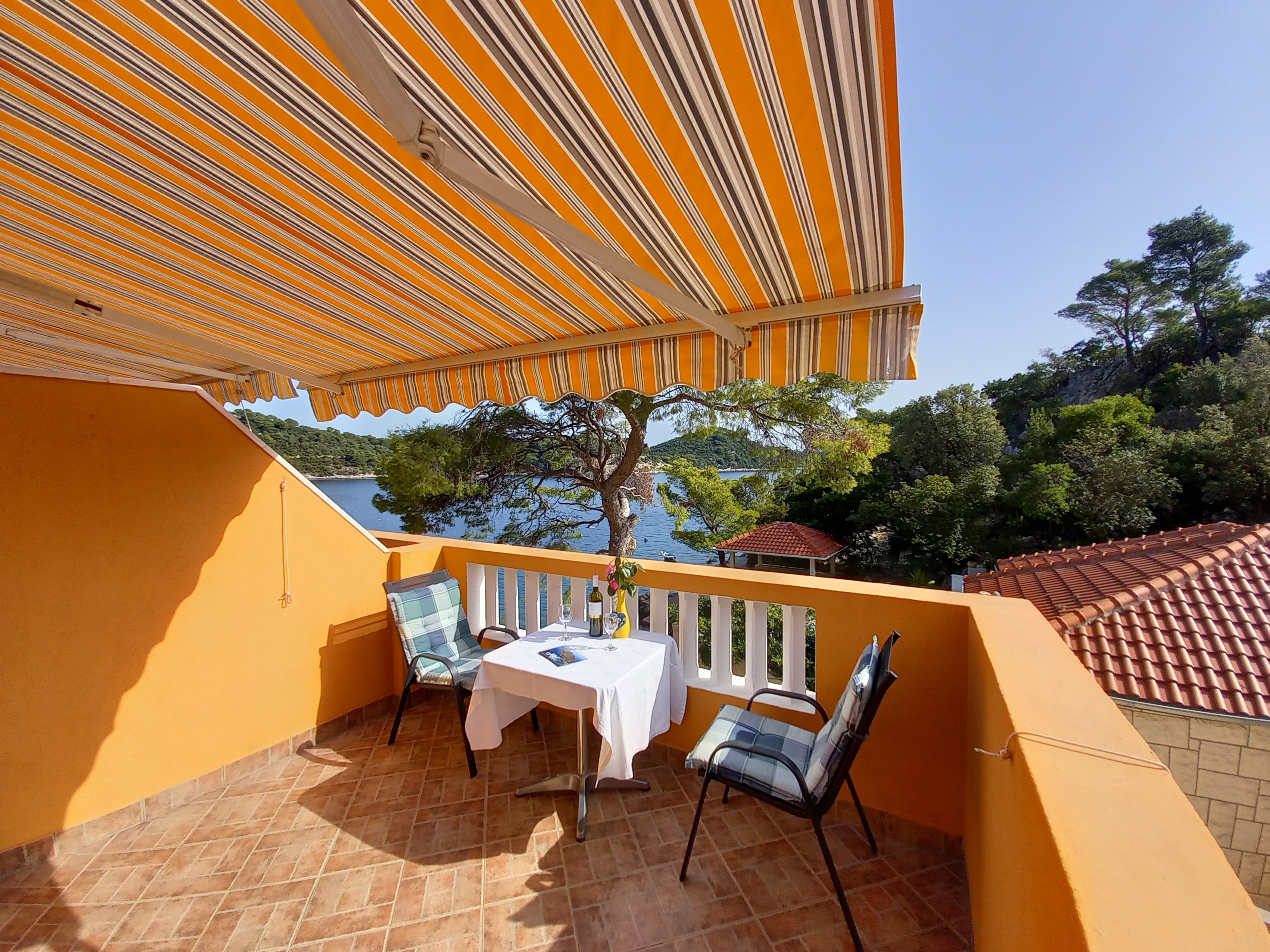 One bedroom apartment near beach Sobra, Mljet (A-7531-d) One bedroom apartment near beach Sobra, Mljet (A-7531-d)