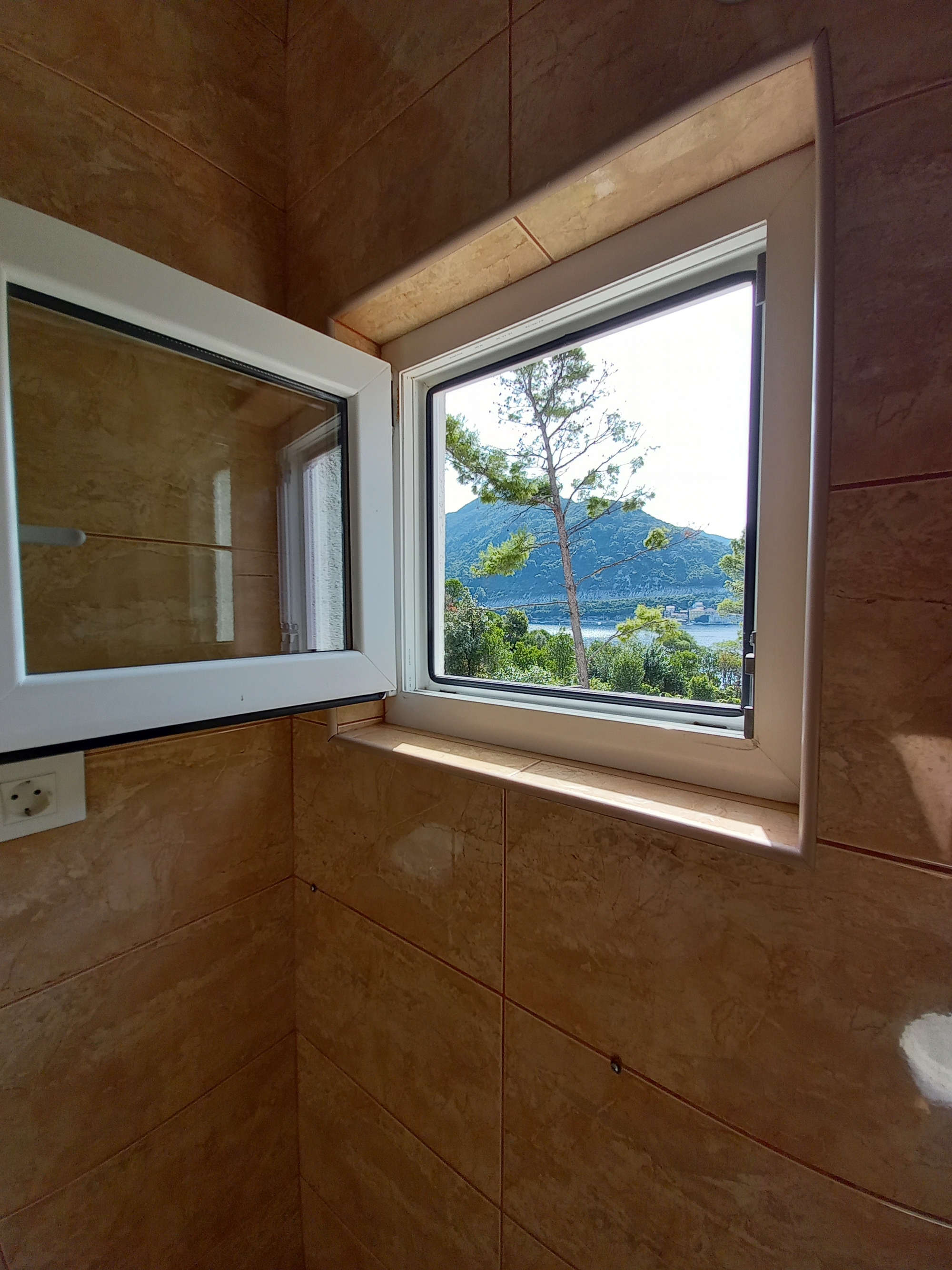 One bedroom apartment near beach Sobra, Mljet  A-d