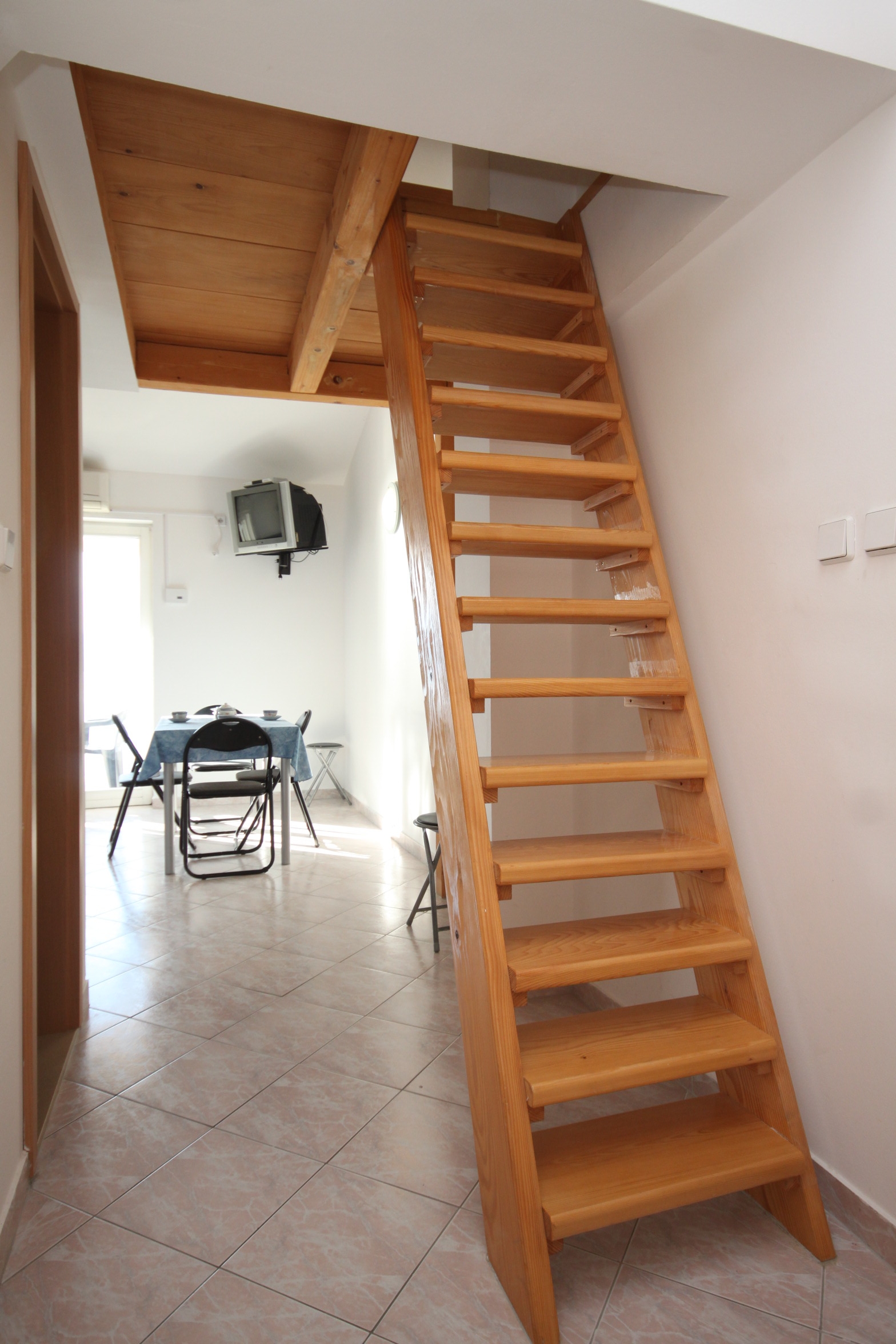 Two bedroom apartment with balcony and sea view Duće, Omiš  A-b