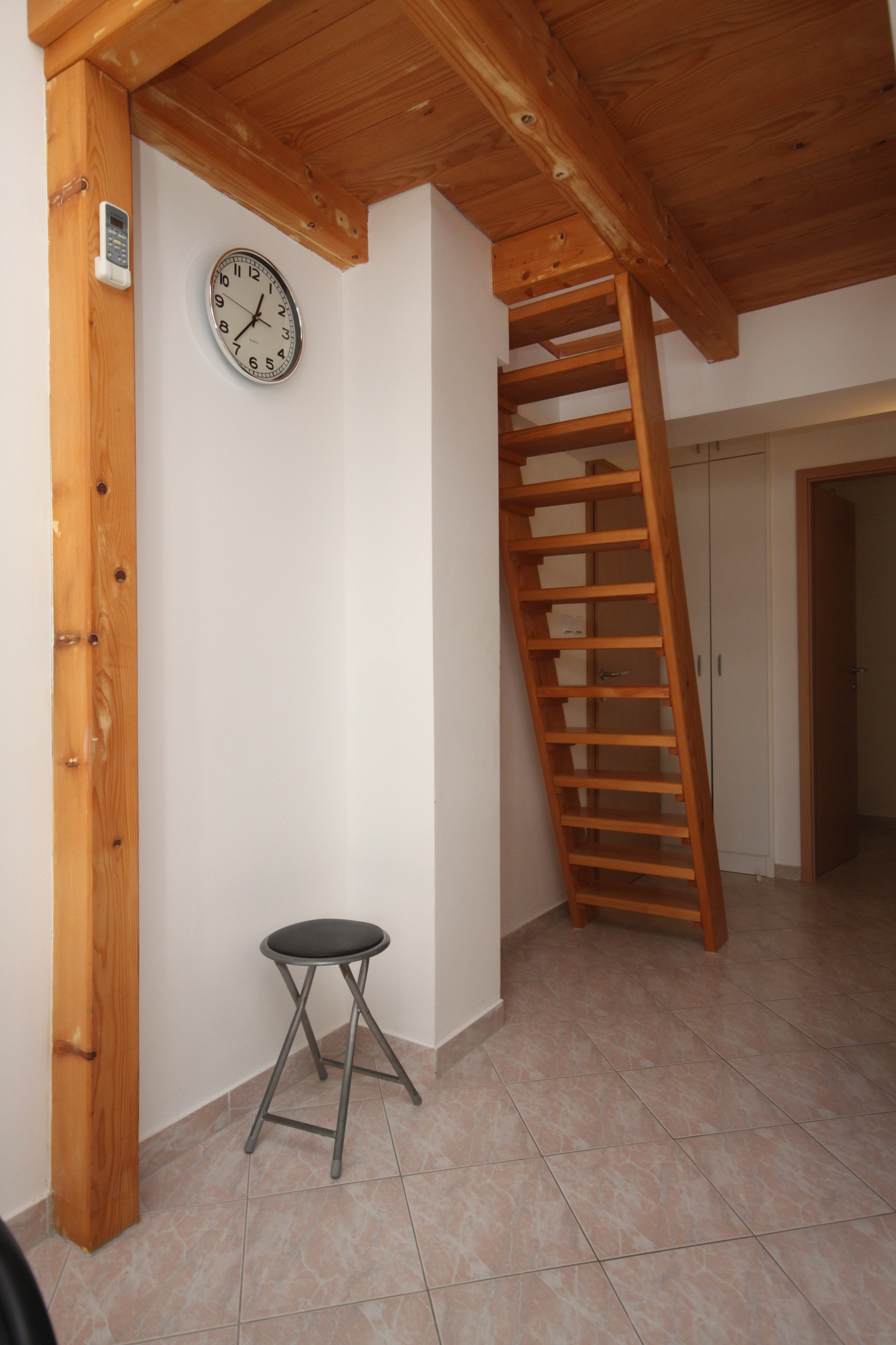 Two bedroom apartment with balcony and sea view Duće, Omiš  A-b