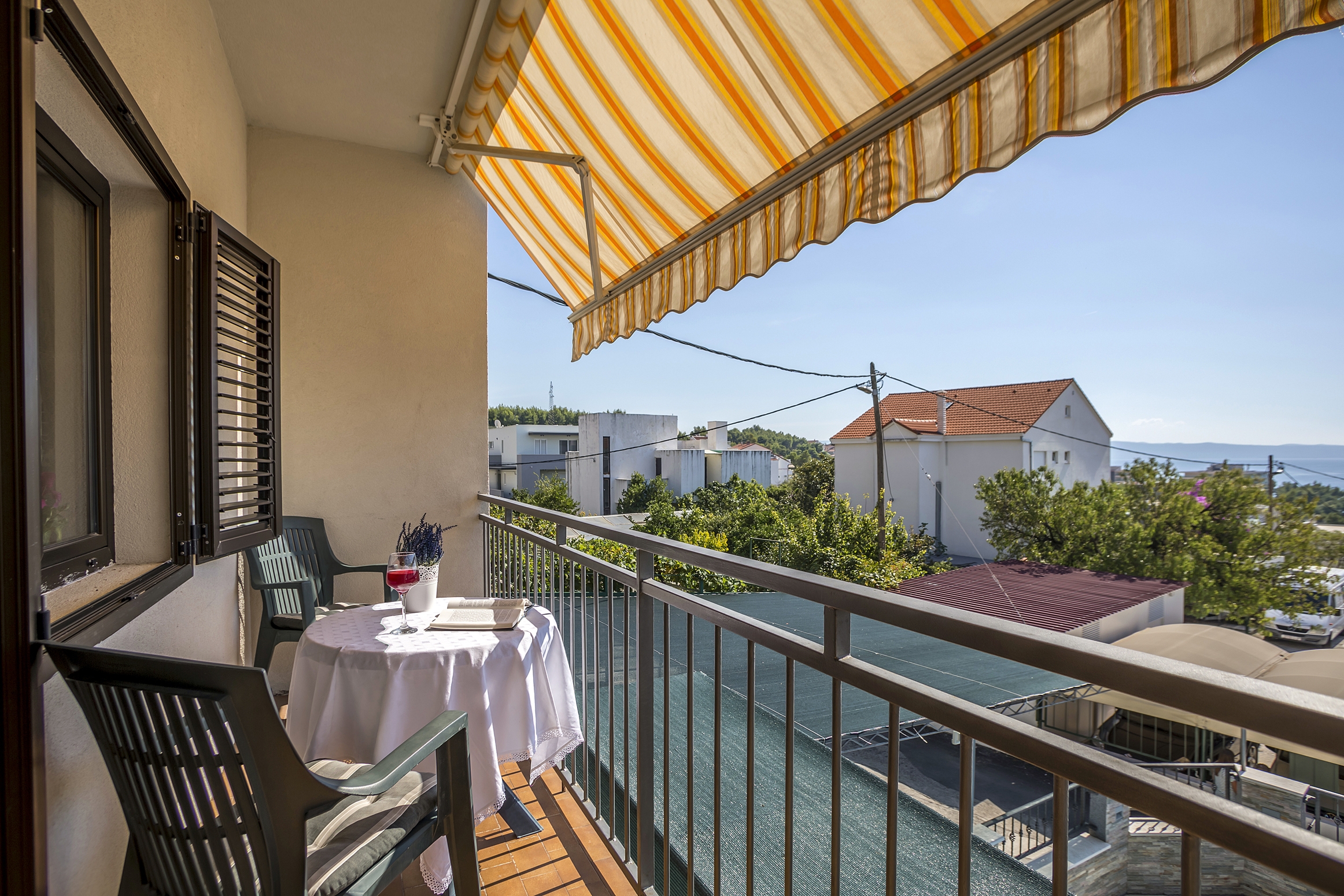 Three bedroom house with terrace and sea view Podstrana, Split  K